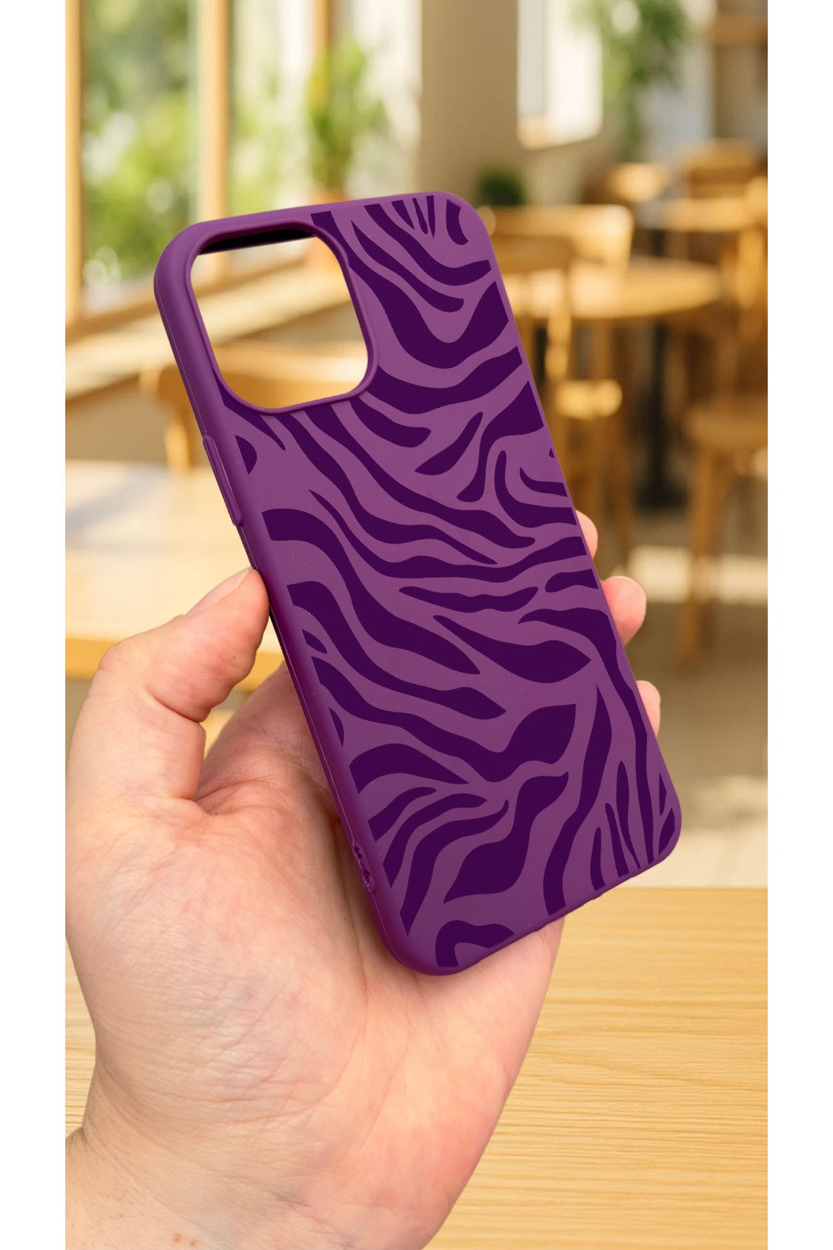iPhone 13 -ZEBRA DESENLİ Silikon Darbe Emici Klasik Korumalı Rubber Kılıf