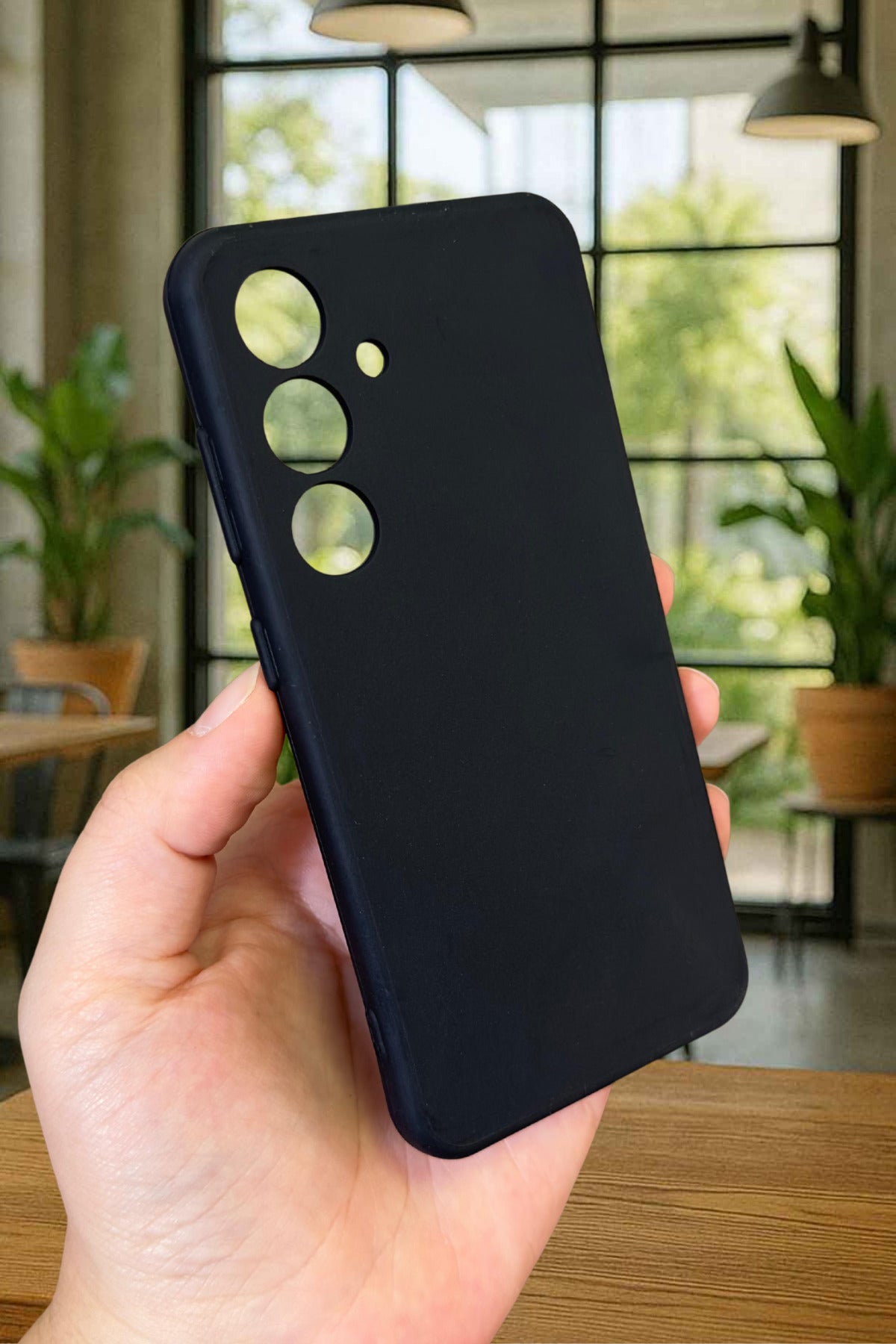 Samsung Galaxy S24 Silikon Darbe Emici Klasik Korumalı Rubber Kılıf