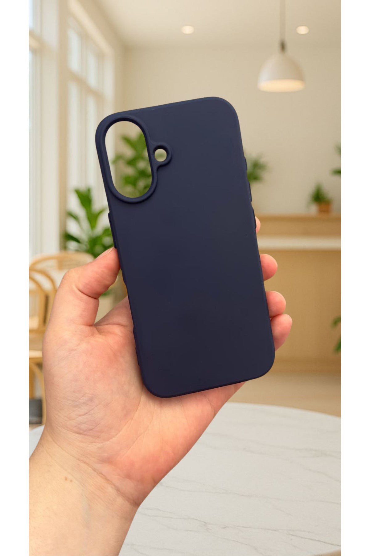 iPhone 16 Plus - Silikon Darbe Emici Klasik Korumalı Rubber Kılıf