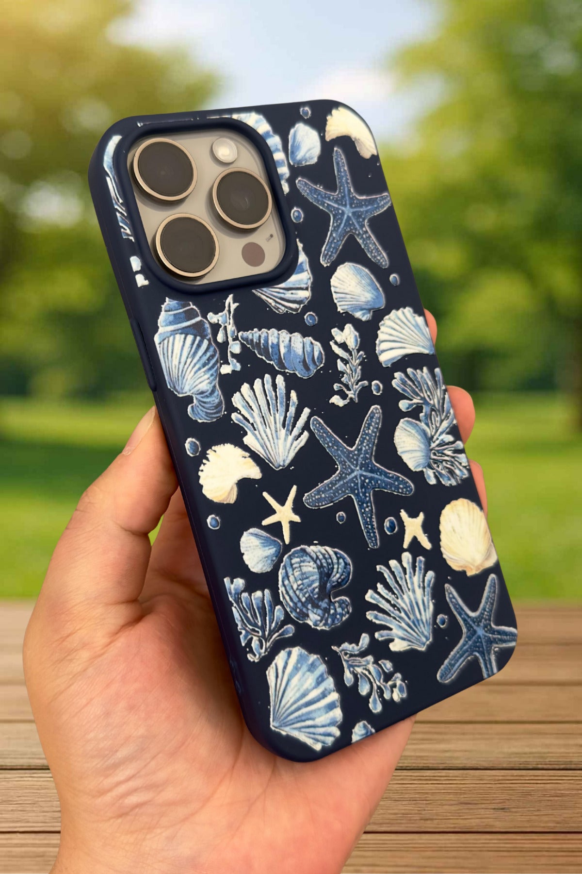 iPhone 15 Pro Max Uyumlu Deniz Kabuğu Desenli Silikon Darbe Emici Klasik Korumalı Rubber Kılıf