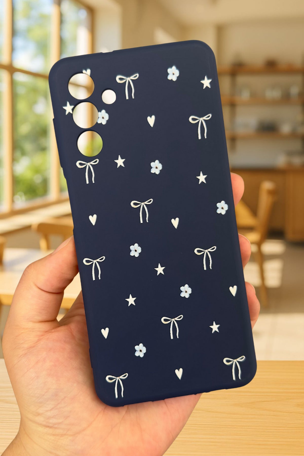 Samsung Galaxy A54 Uyumlu Mini Fiyonk Desenli Silikon Darbe Emici Klasik Korumalı Rubber Kılıf