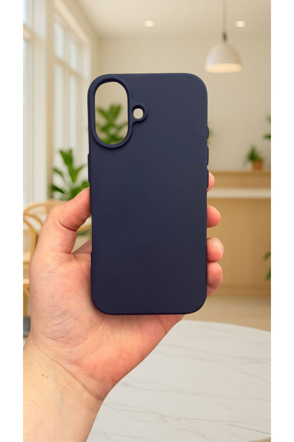 iPhone 16 Plus - Silikon Darbe Emici Klasik Korumalı Rubber Kılıf