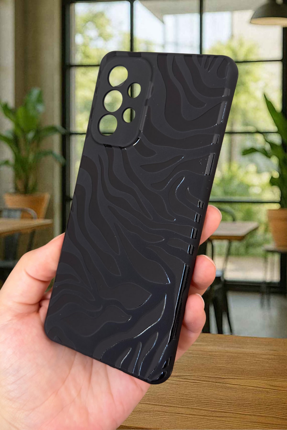 Samsung Galaxy A73 Uyumlu Zebra Desenli Silikon Darbe Emici Klasik Korumalı Rubber Kılıf