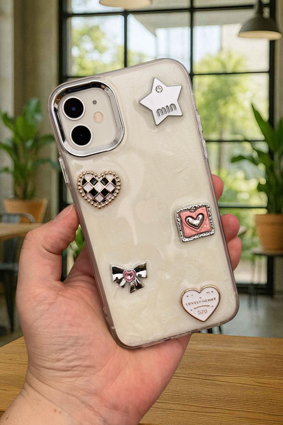 iPhone 11 Kamera Çıkıntılı Şık ve Dayanıklı Telefon Kılıfı - Zarif Tasarımlar Moda Kılıf