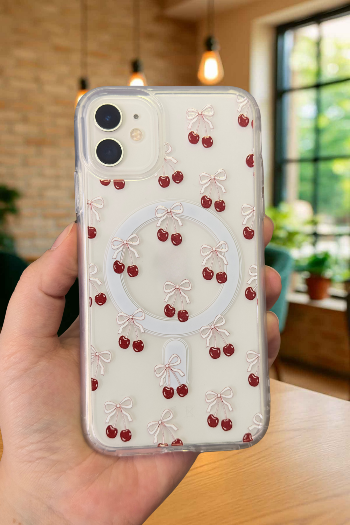 Kiraz Desenli Fiyonklu Magsafe Kablosuz Şarj Destekli Kamera Çıkıntılı Kılıf