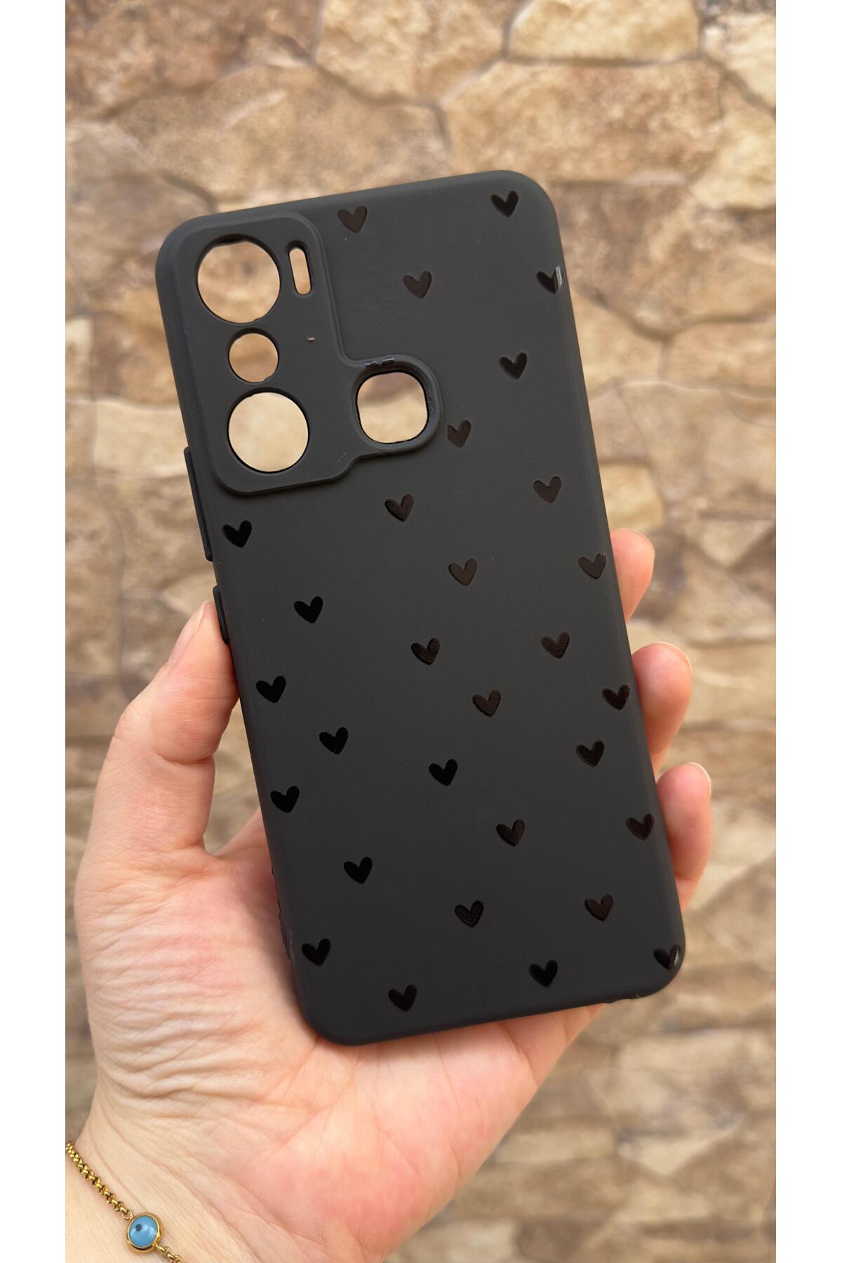 İNFİNİX HOT 20İ Uyumlu Mini Siyah Kalp Desenli Silikon Darbe Emici Klasik Korumalı Rubber Kılıf