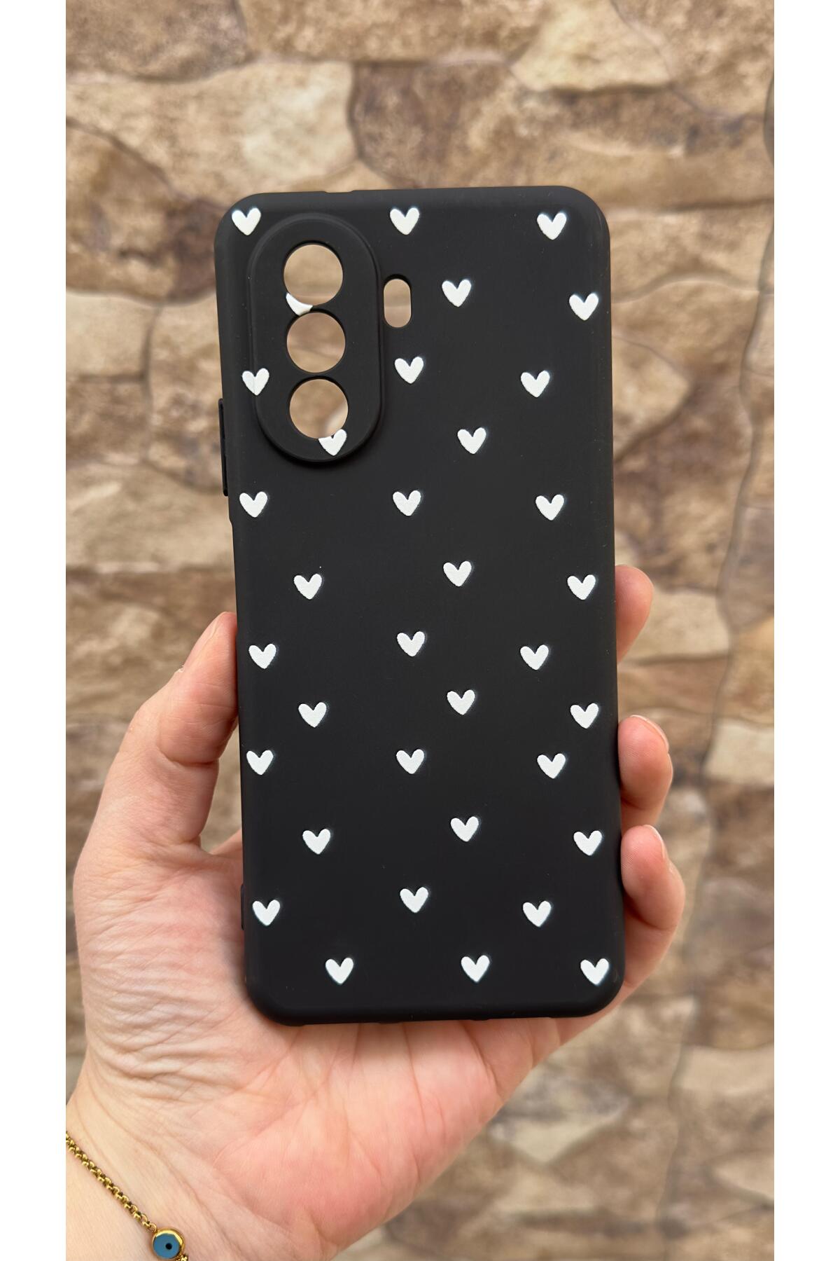 Huawei Nova Y70 Uyumlu Mini Beyaz Kalp Desenli Silikon Darbe Emici Klasik Korumalı Rubber Kılıf
