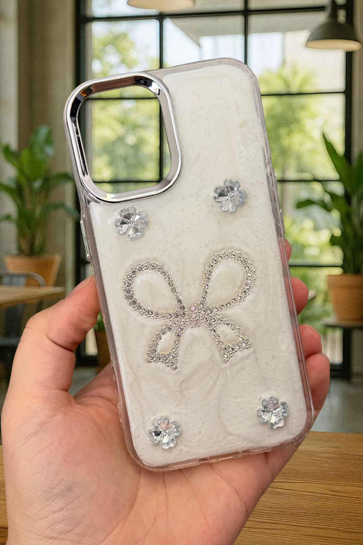 iPhone 16 Kamera Çıkıntılı Şık ve Dayanıklı Telefon Kılıfı - Zarif Tasarımlar Moda Kılıf