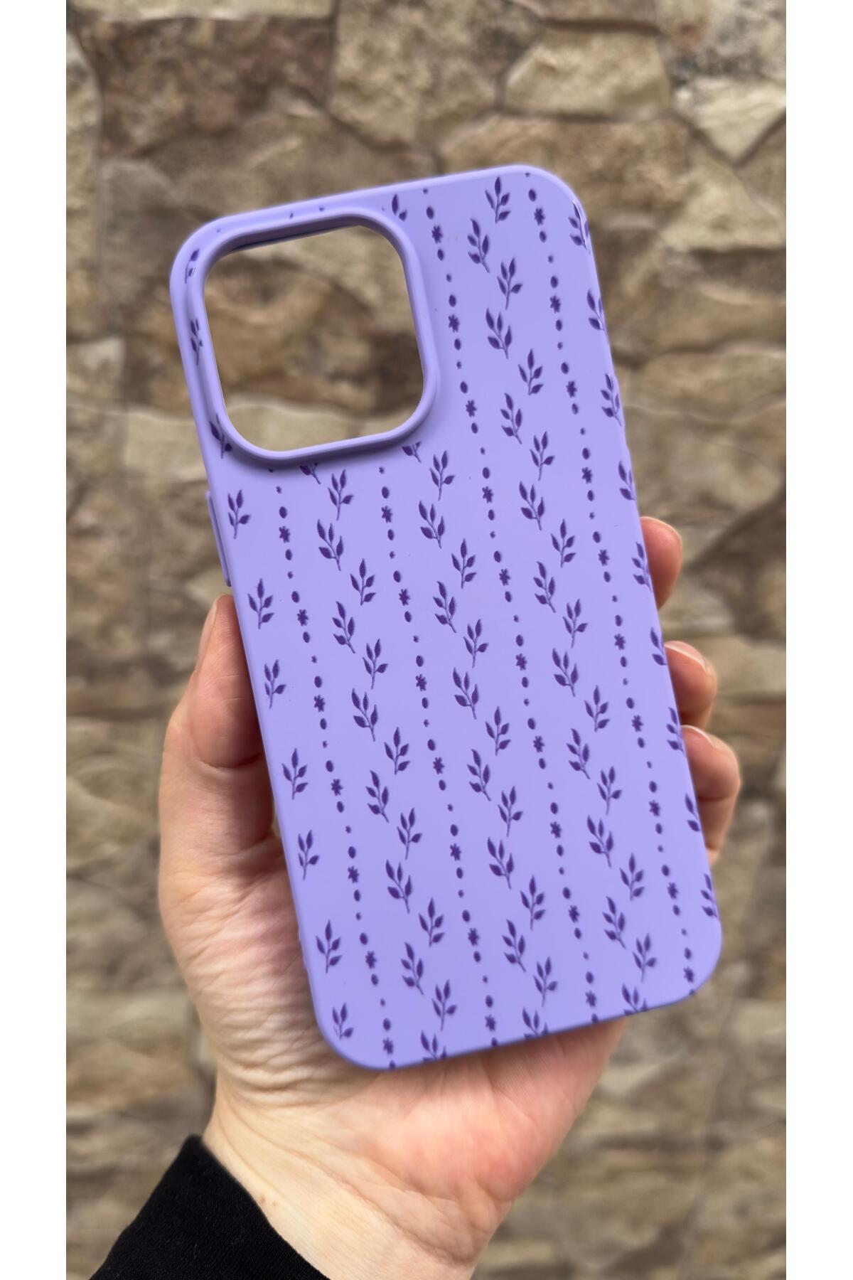 iPhone 15 Pro Max Uyumlu Sarmaşık Desenli Silikon Darbe Emici Klasik Korumalı Rubber Kılıf