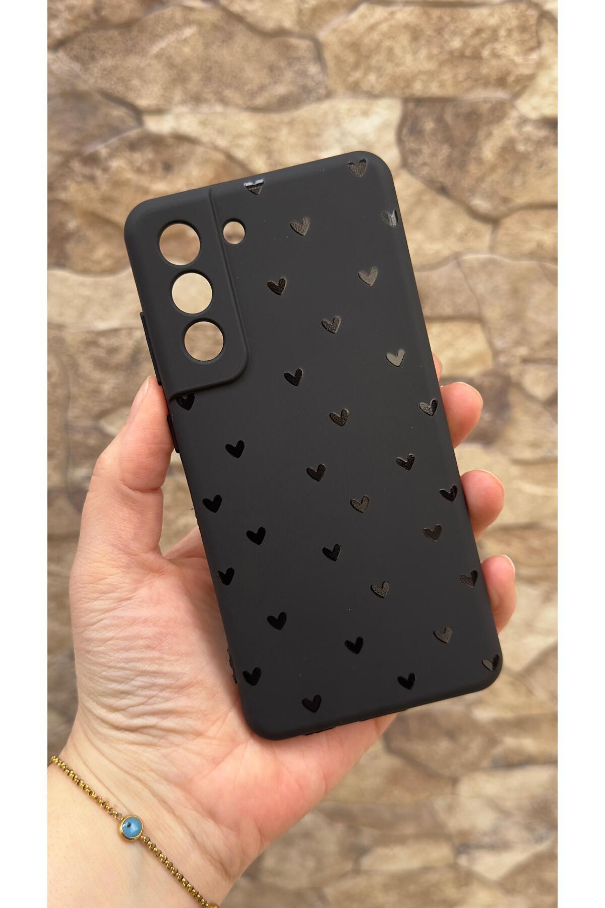 Samsung Galaxy S21 Fe Uyumlu Mini Siyah Kalp Desenli Silikon Darbe Emici Klasik Korumalı Rubber Kılıf