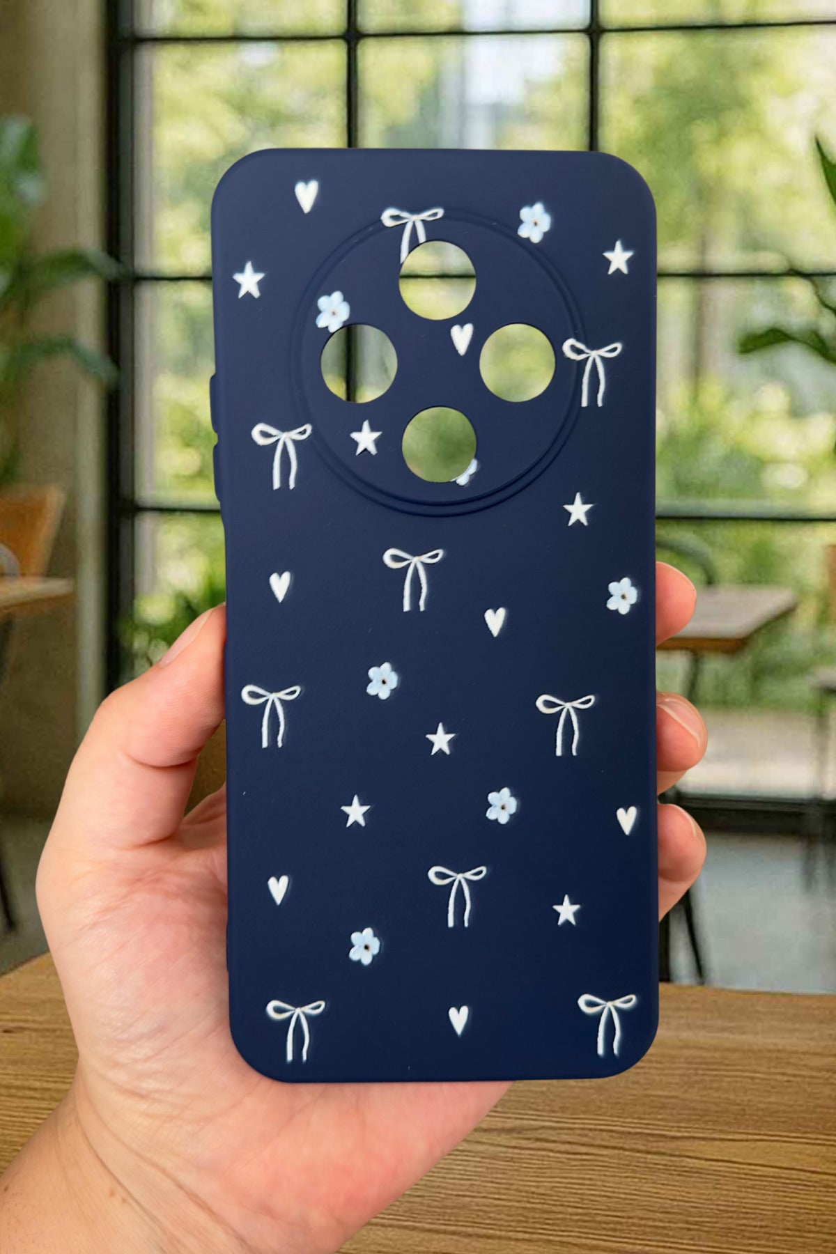 TECNO SPARK 30C Uyumlu Mini Fiyonk Desenli Silikon Darbe Emici Klasik Korumalı Rubber Kılıf