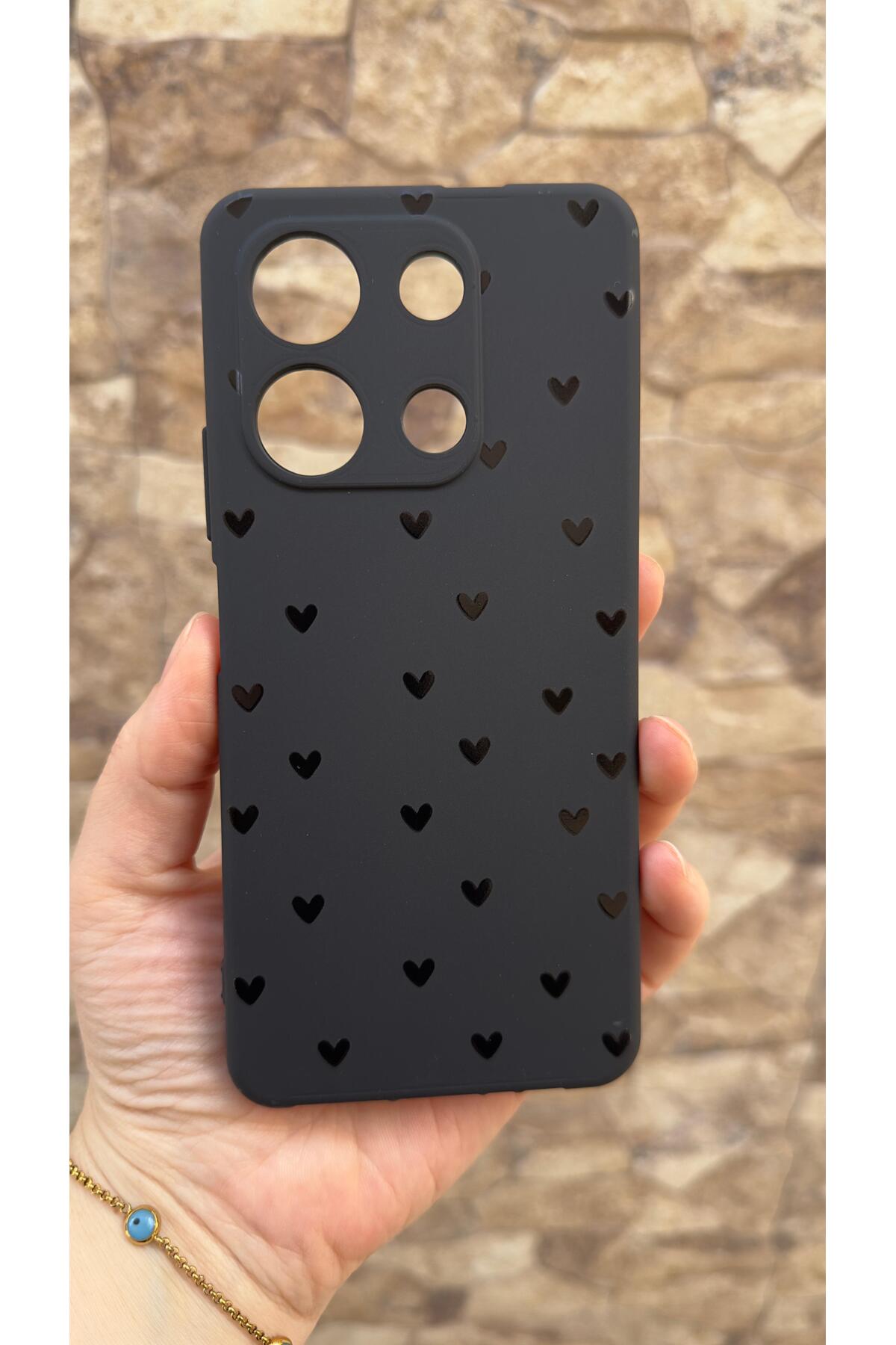 İNFİNİX NOTE 30 Uyumlu Mini Siyah Kalp Desenli Silikon Darbe Emici Klasik Korumalı Rubber Kılıf