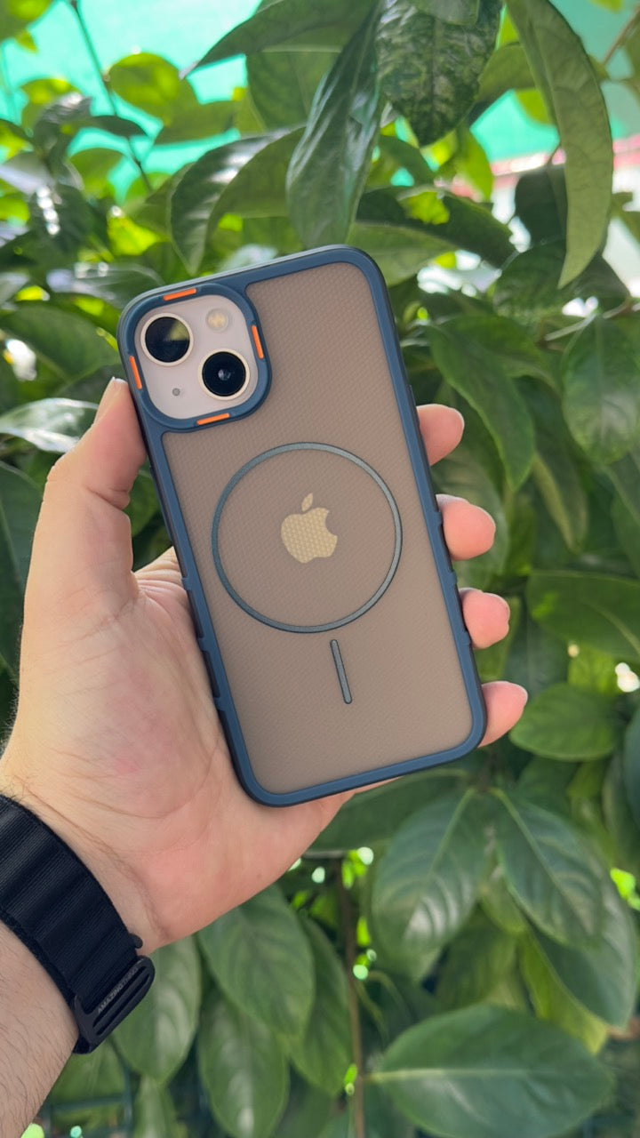 iPhone 13 Magsafe Özellikli Kamera Çıkıntılı Yanları Silikon Arkası Mat Sylüx Kılıf