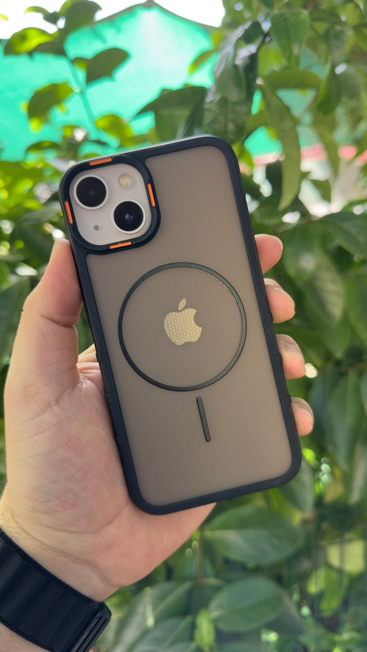 iPhone 13 Magsafe Özellikli Kamera Çıkıntılı Yanları Silikon Arkası Mat Sylüx Kılıf