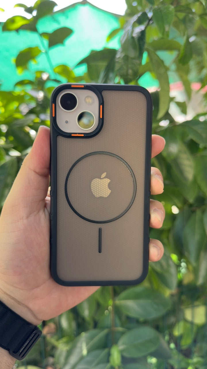 iPhone 13 Magsafe Özellikli Kamera Çıkıntılı Yanları Silikon Arkası Mat Sylüx Kılıf