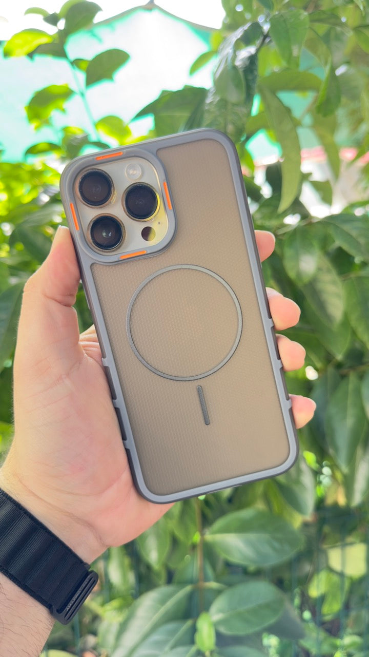 iPhone 14 Pro Max Magsafe Özellikli Kamera Çıkıntılı Yanları Silikon Arkası Mat Sylüx Kılıf