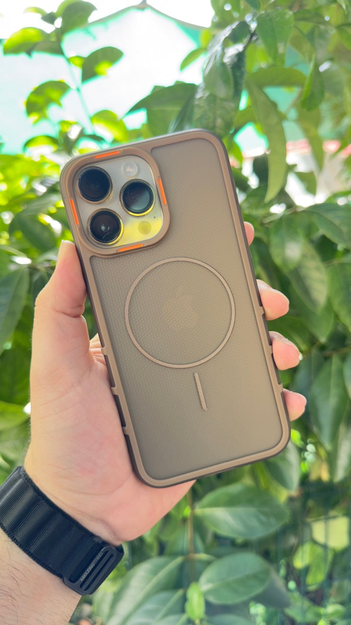 iPhone 14 Pro Max Magsafe Özellikli Kamera Çıkıntılı Yanları Silikon Arkası Mat Sylüx Kılıf