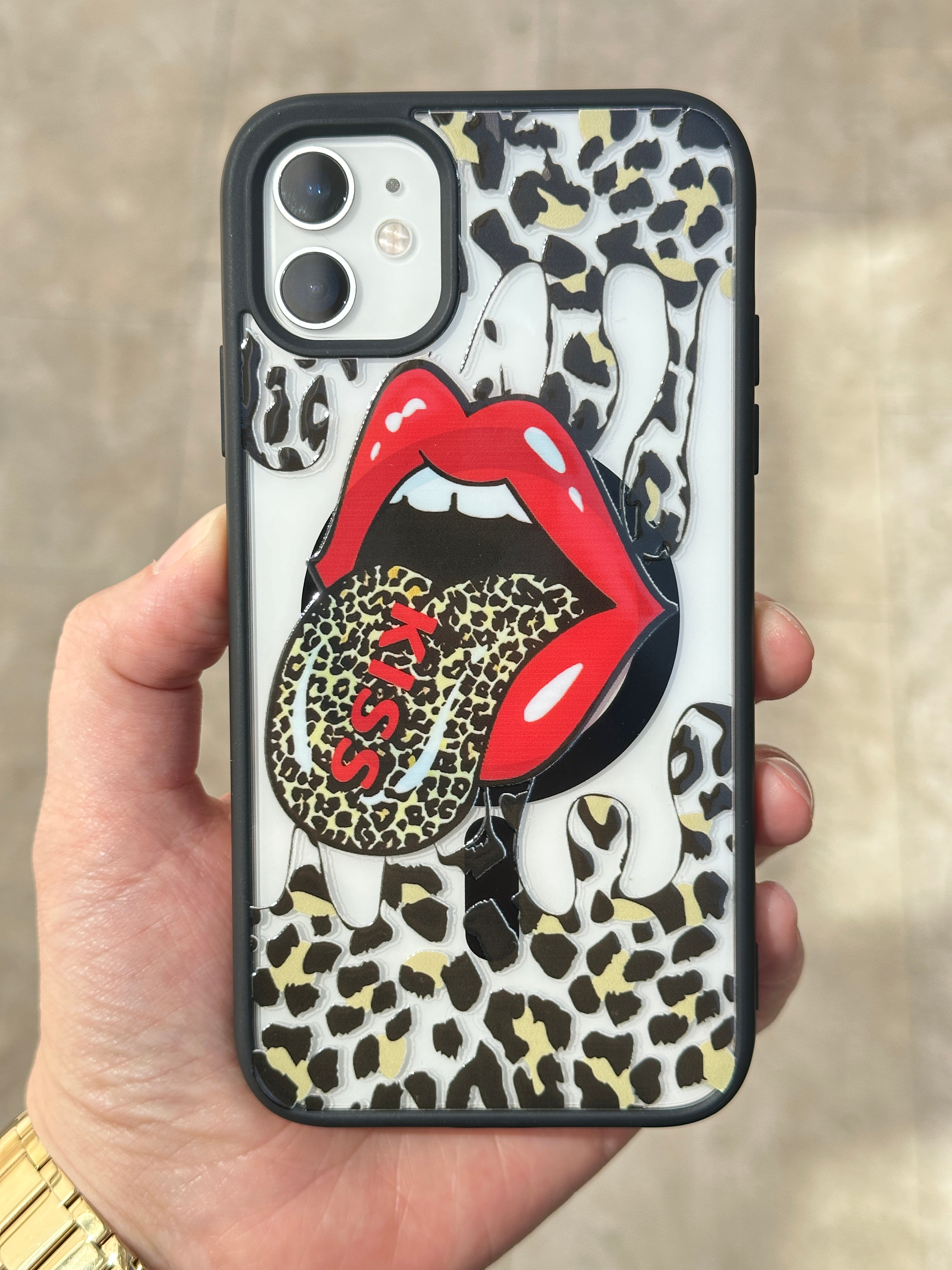 Magsafe Özellikli Kırmızı Dudaklı Leopar Desenli Kiss kılıf