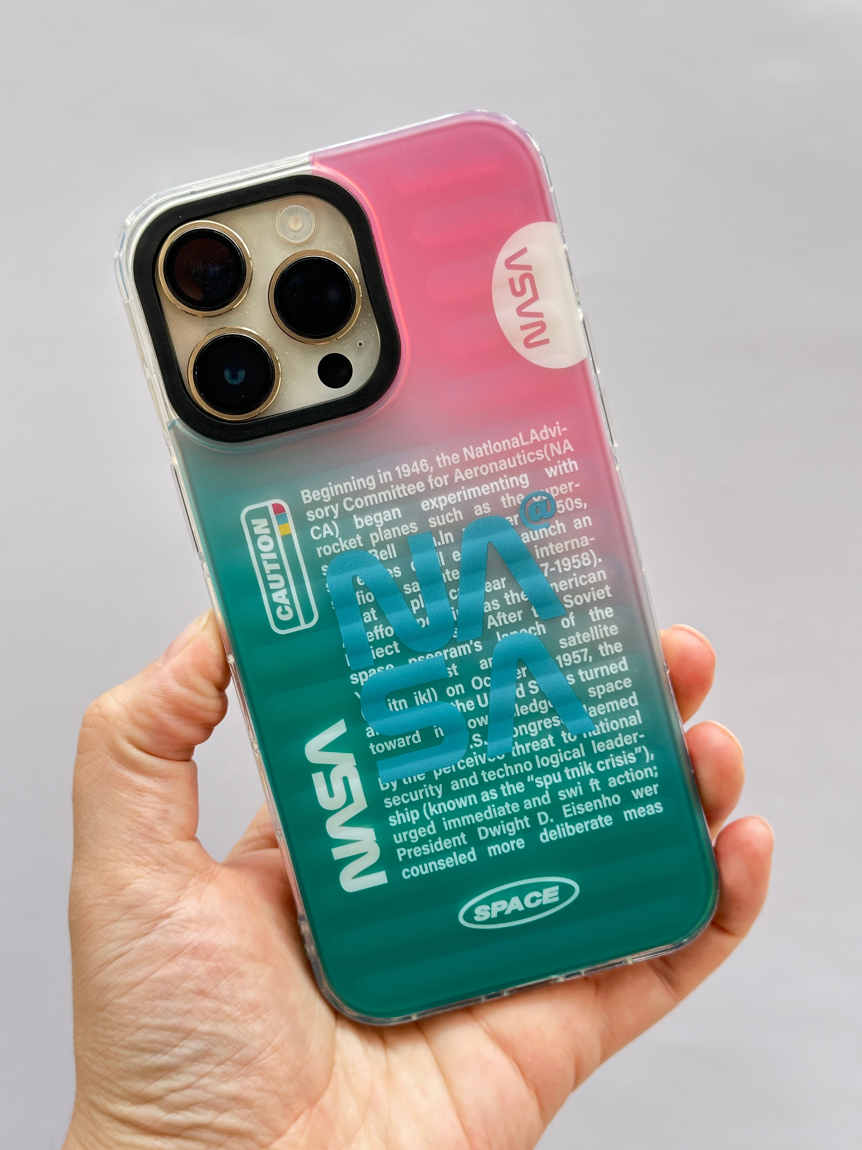 iPhone 14 Pro Max Hologramlı Renk Değiştiren Kamera Çıkıntılı Trend Marka Tasarım New Design Kılıf