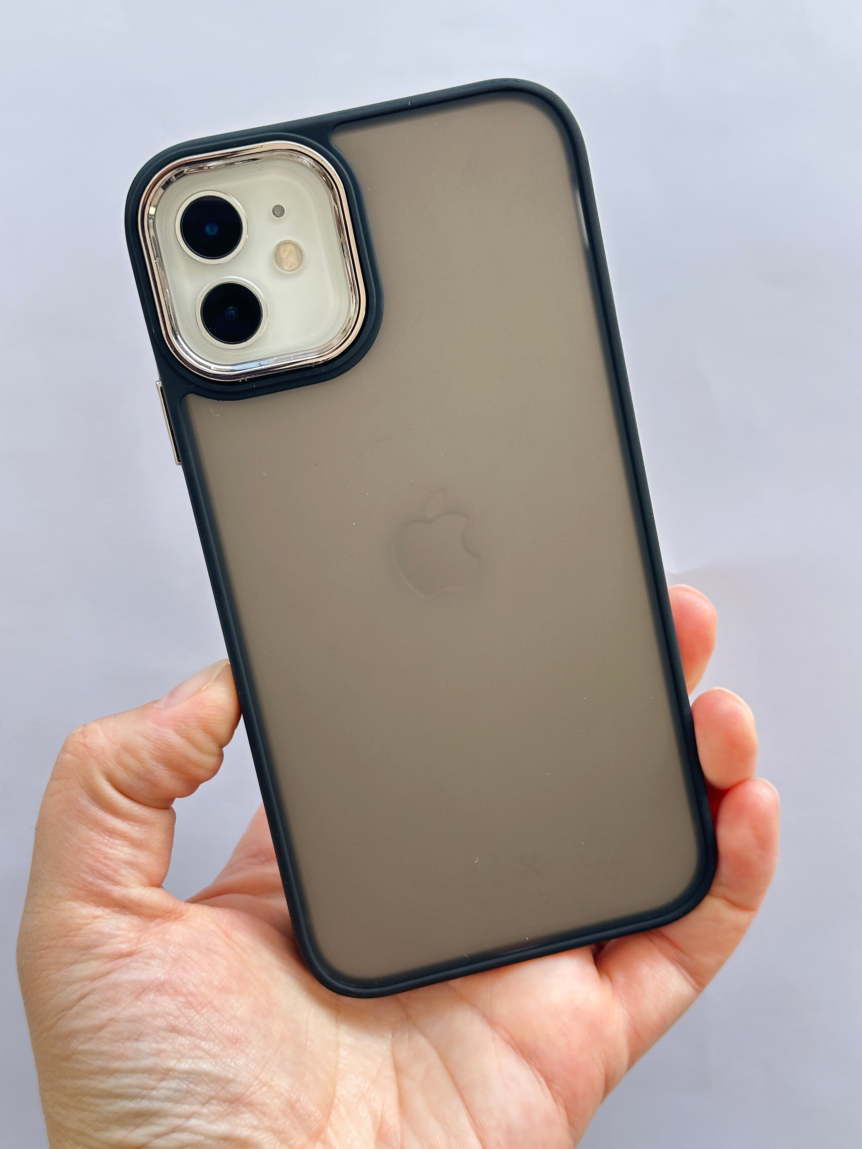 iPhone 11 Arkası Mat Yanları Mat Logo Gösteren Kamera Çıkıntılı Mat Perfect Kılıf