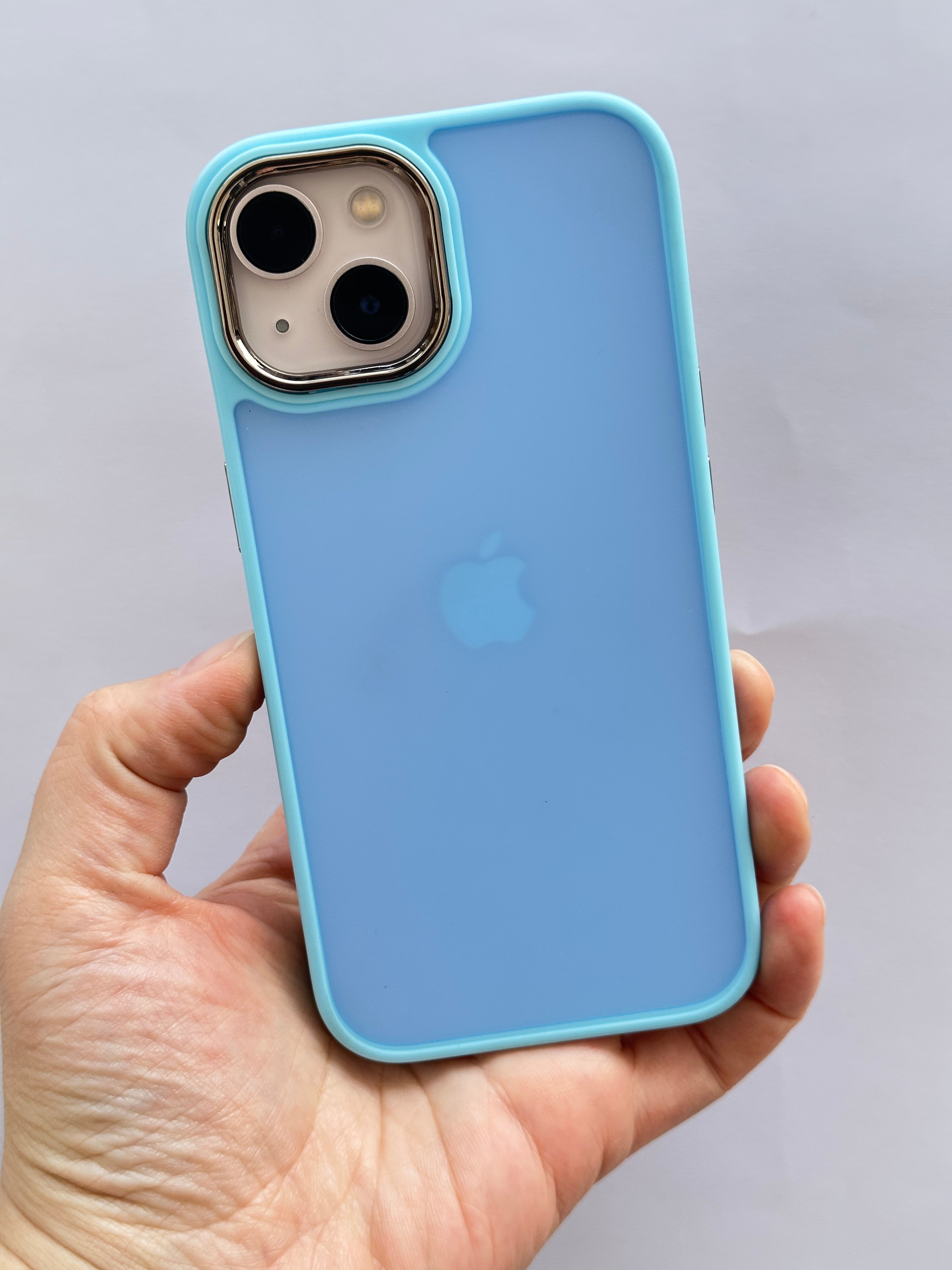 iPhone 13 Arkası Mat Yanları Mat Logo Gösteren Kamera Çıkıntılı Mat Perfect Kılıf