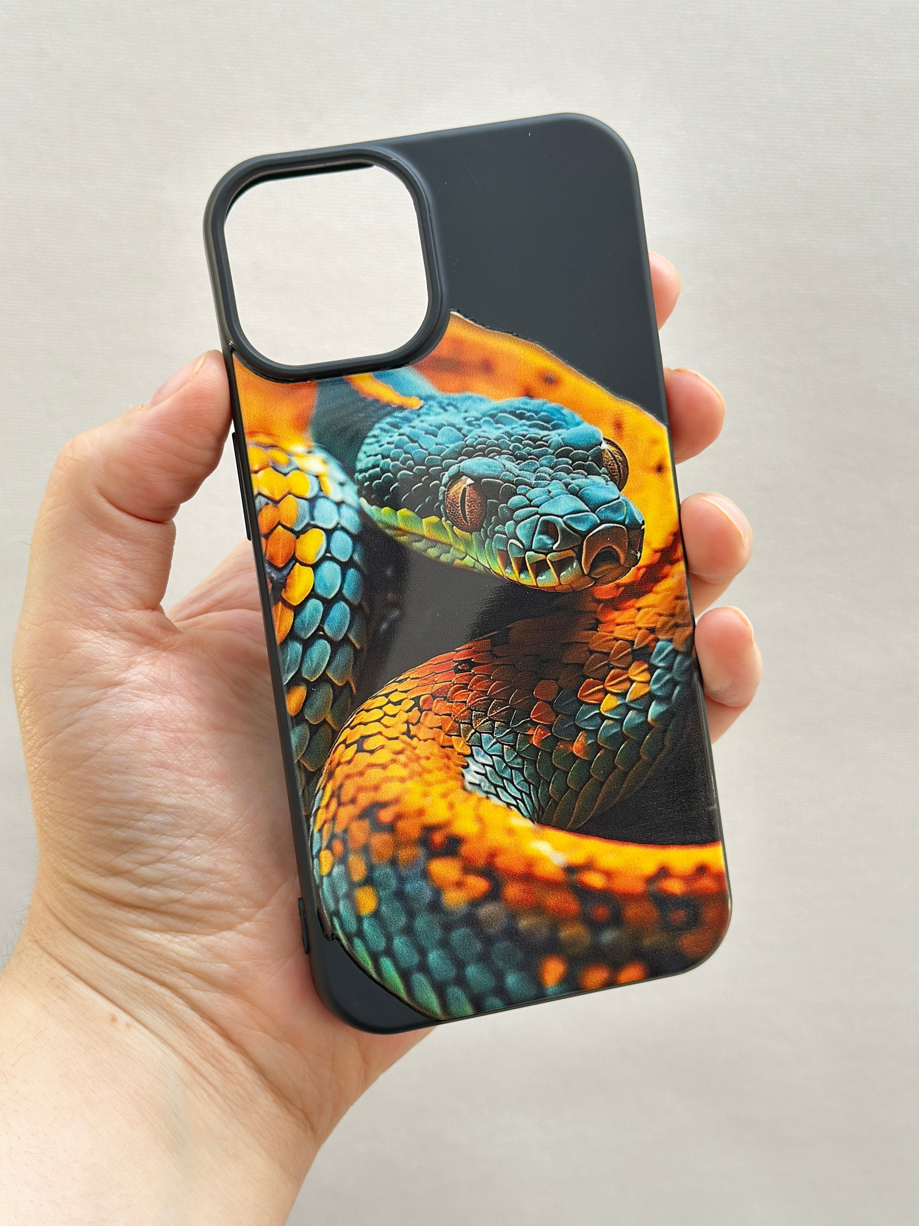 Renkli Yılan Desenli İçi Kadife Kaliteli Silikon Lansman Kılıf