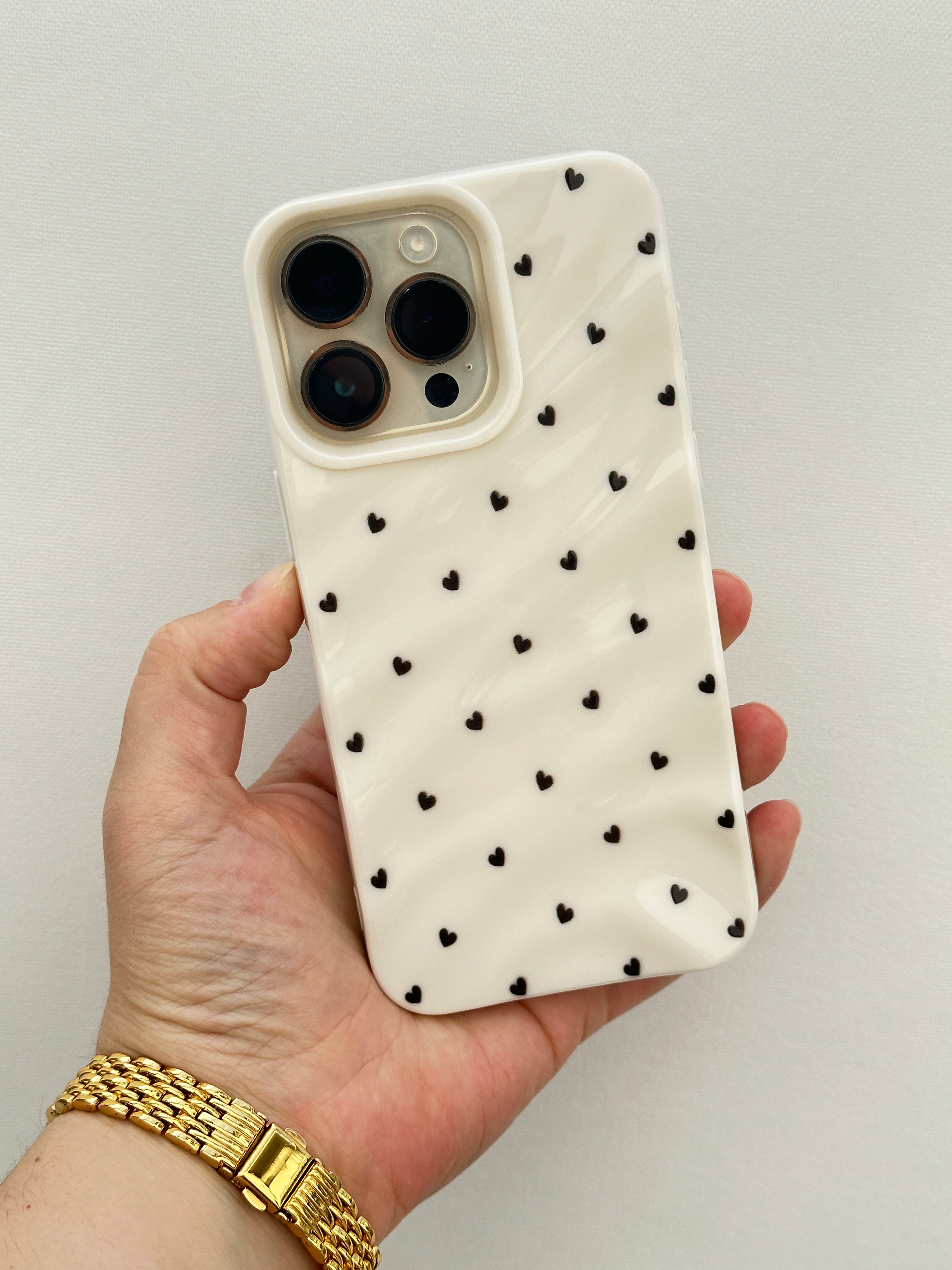 iPhone 15 Pro Max Kalpli Telefon Kılıfı Sevimli ve Koruyucu Tasarım