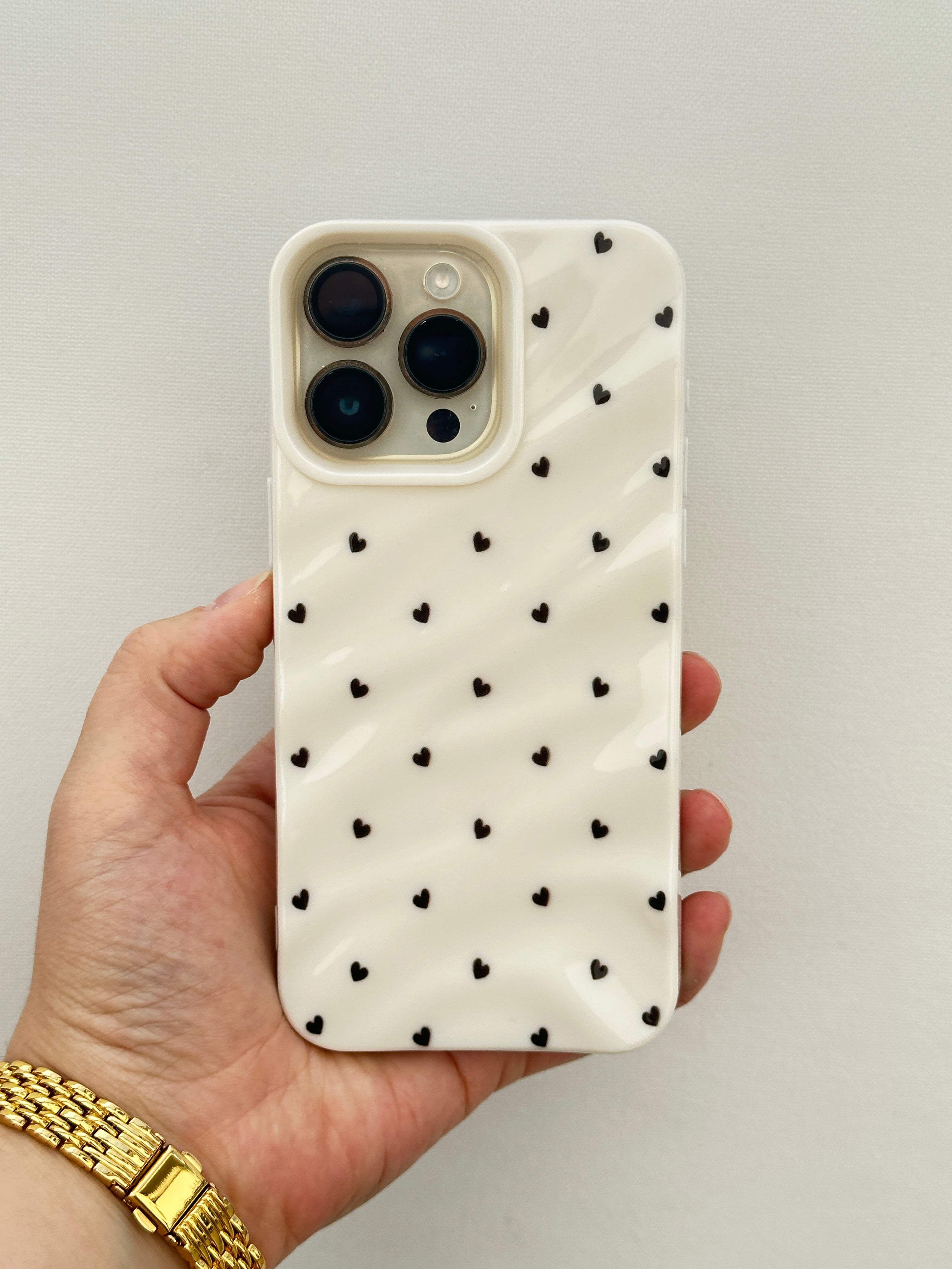 iPhone 15 Pro Max Kalpli Telefon Kılıfı Sevimli ve Koruyucu Tasarım