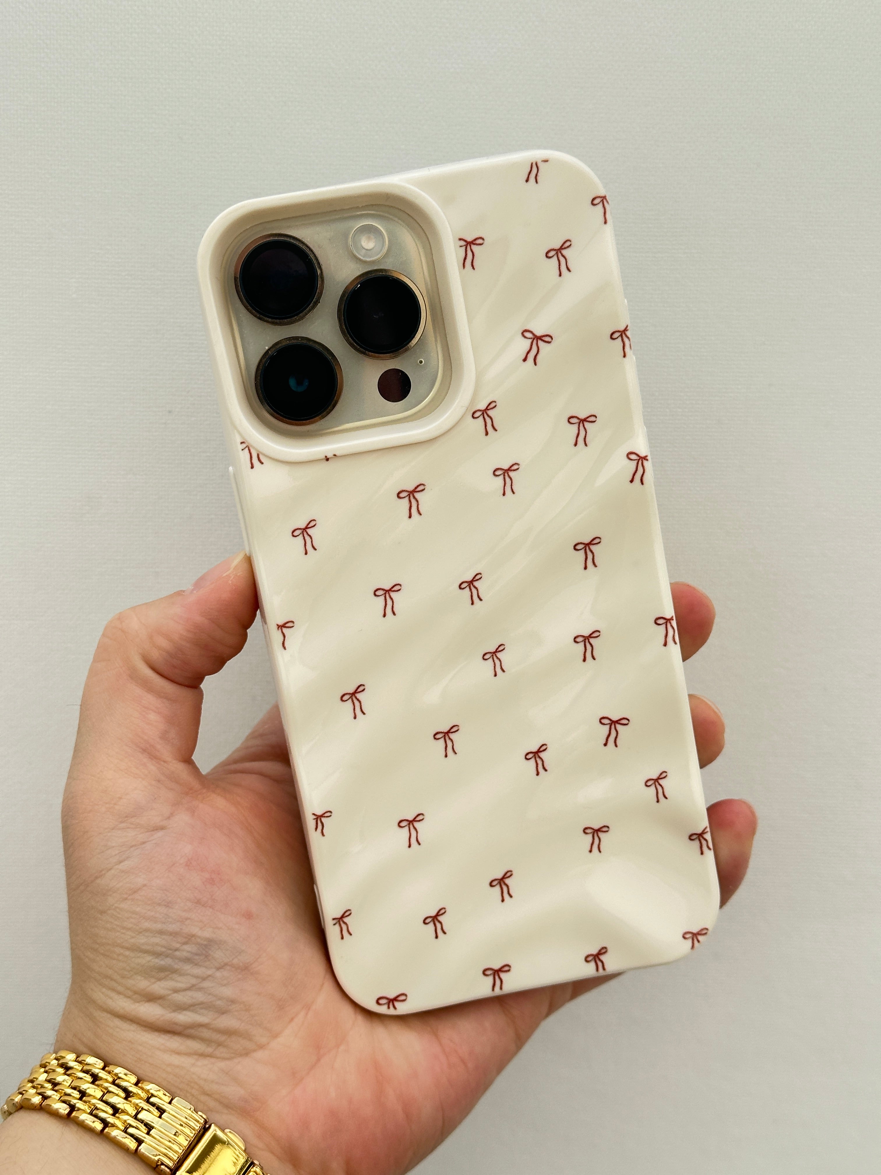 iPhone 14 Pro Max Bordo Fiyonklu Telefon Kılıfı Şık Tasarımlı Beyaz Kılıf