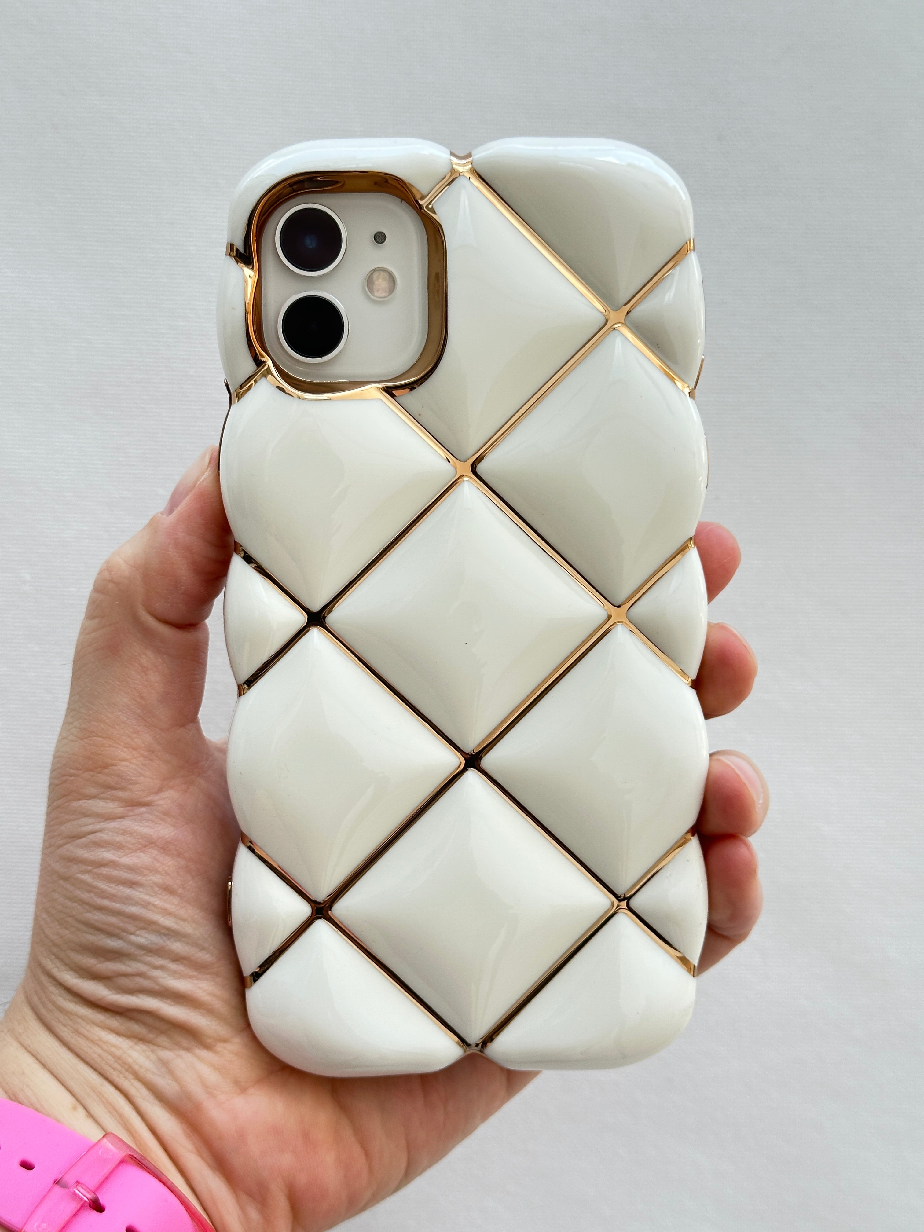 iPhone 11 Baklava Desenli Kılıf Altın Detaylı Lüks Telefon Kılıfı