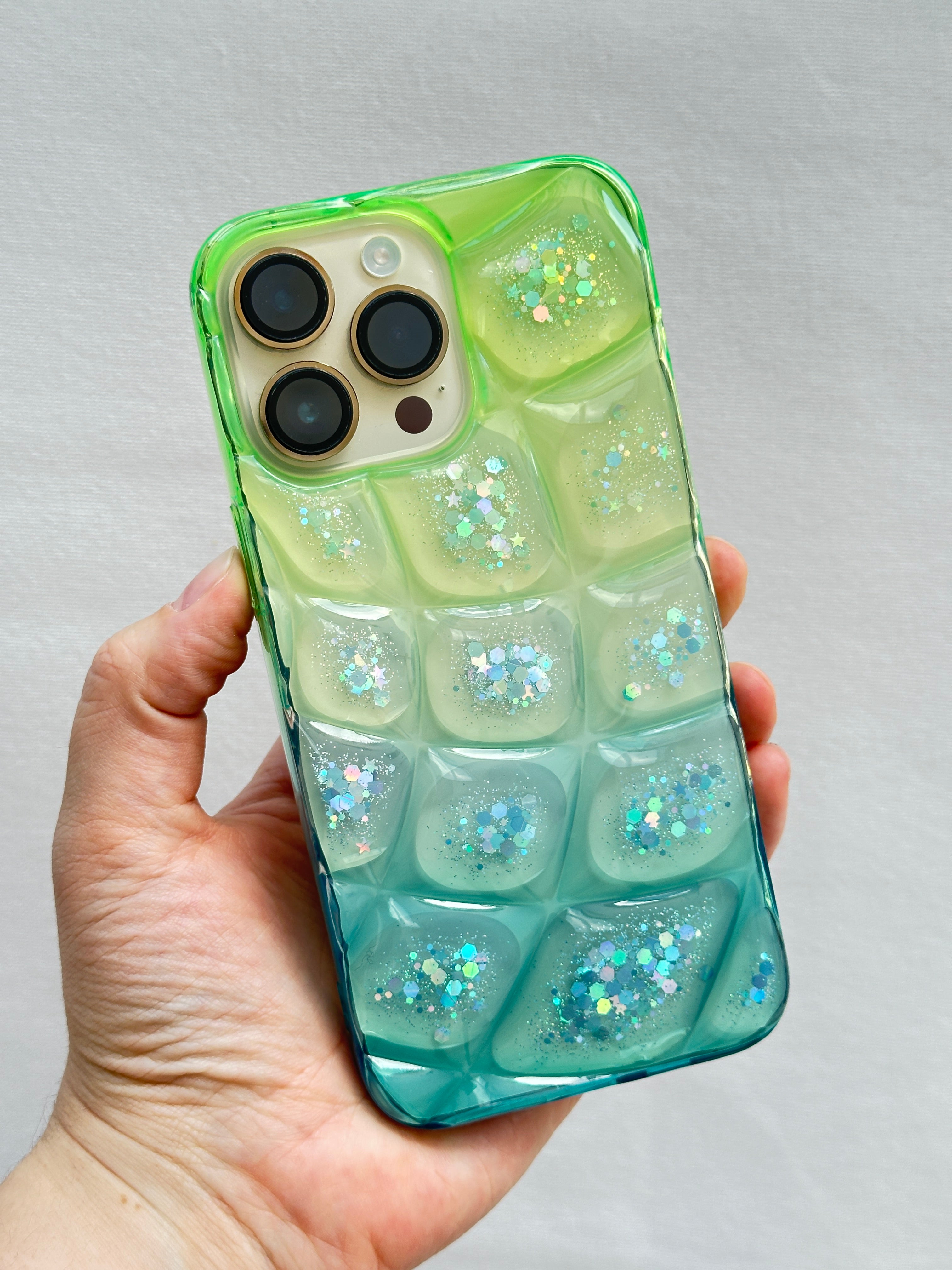 iPhone 14 Pro Max ile Uyumlu Darbelere Karşı Dayanıklı Simli Kamera Çıkıntılı Çift Renkli Diamond Kılıf