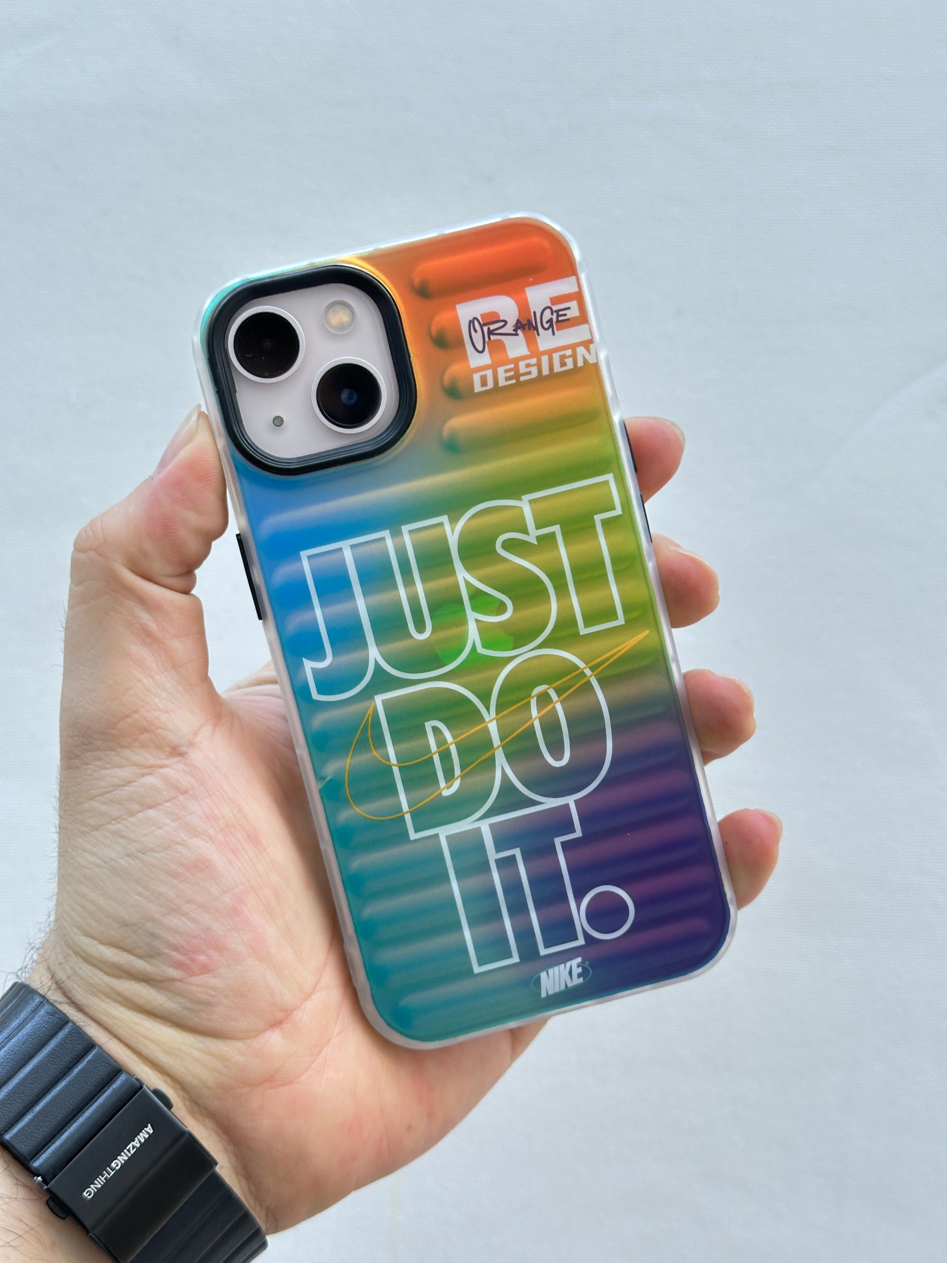 iPhone 13 Hava Boşluklu Darbe Emici Özellikli Hologramlı Renk Değiştiren Kılıf