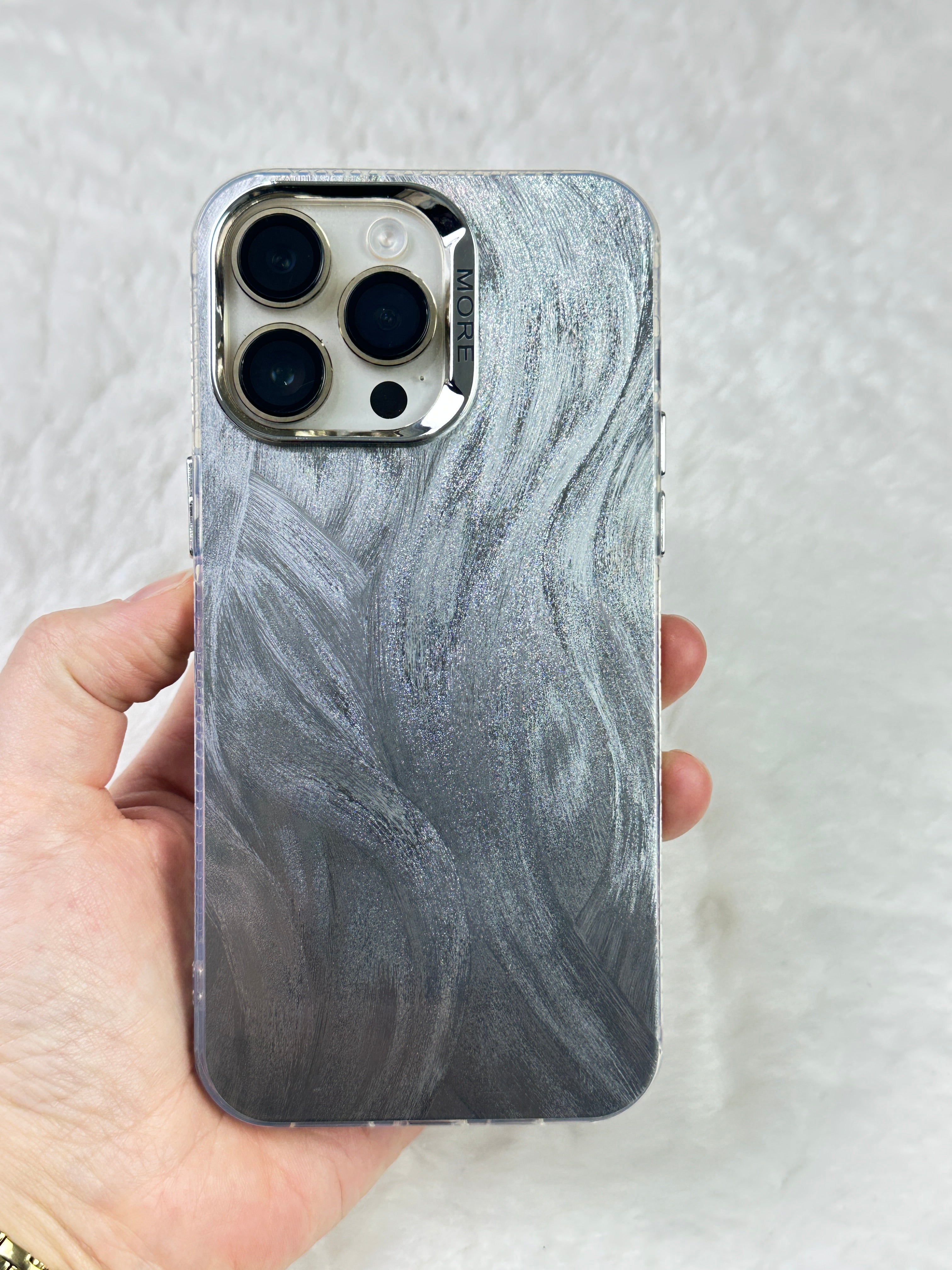 iPhone 16 Pro Max Hologram Dalgalı Kamera Çıkıntılı Zarif Tasarımlı Wonder Kılıf