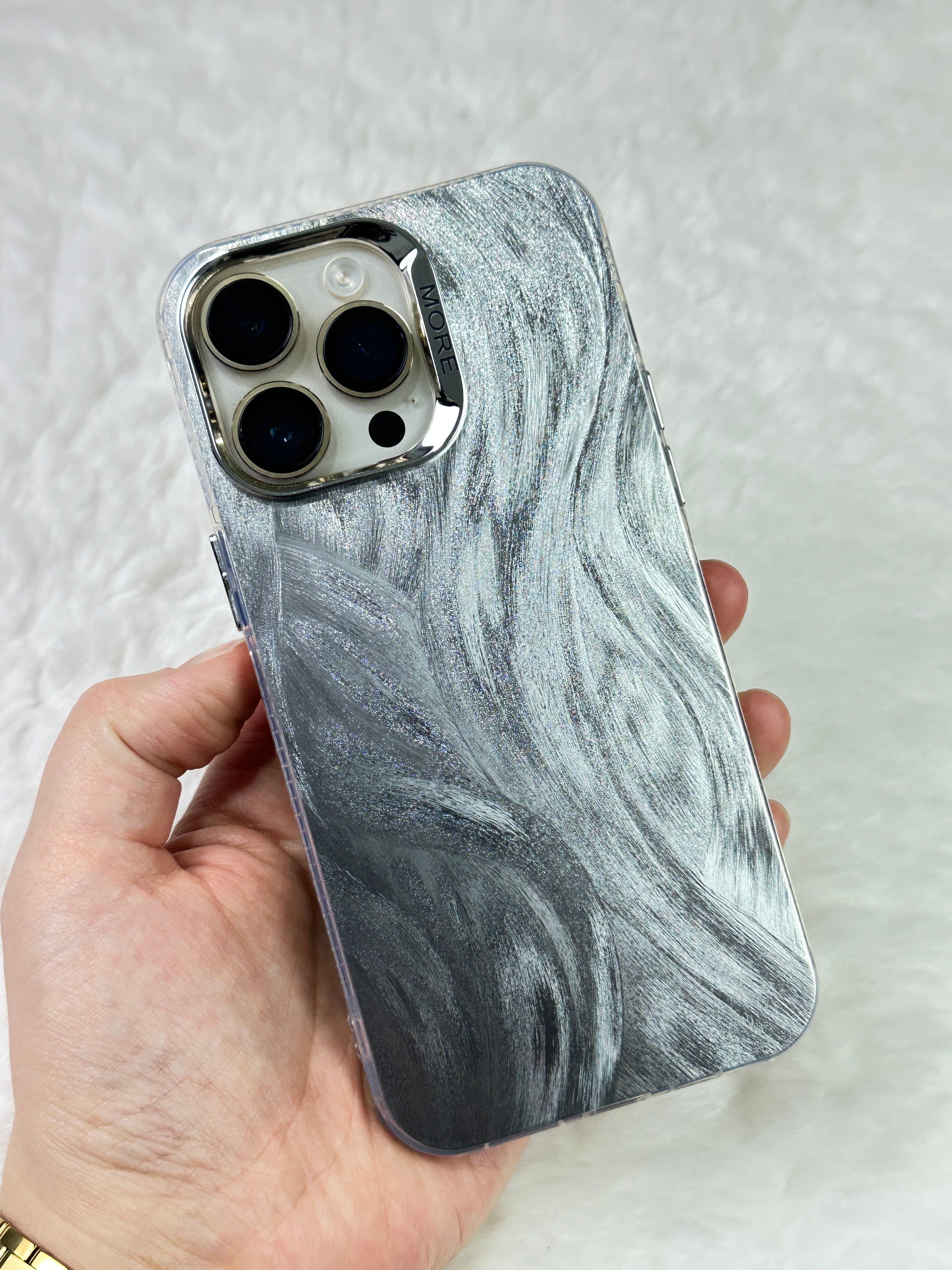 iPhone 16 Pro Max Hologram Dalgalı Kamera Çıkıntılı Zarif Tasarımlı Wonder Kılıf