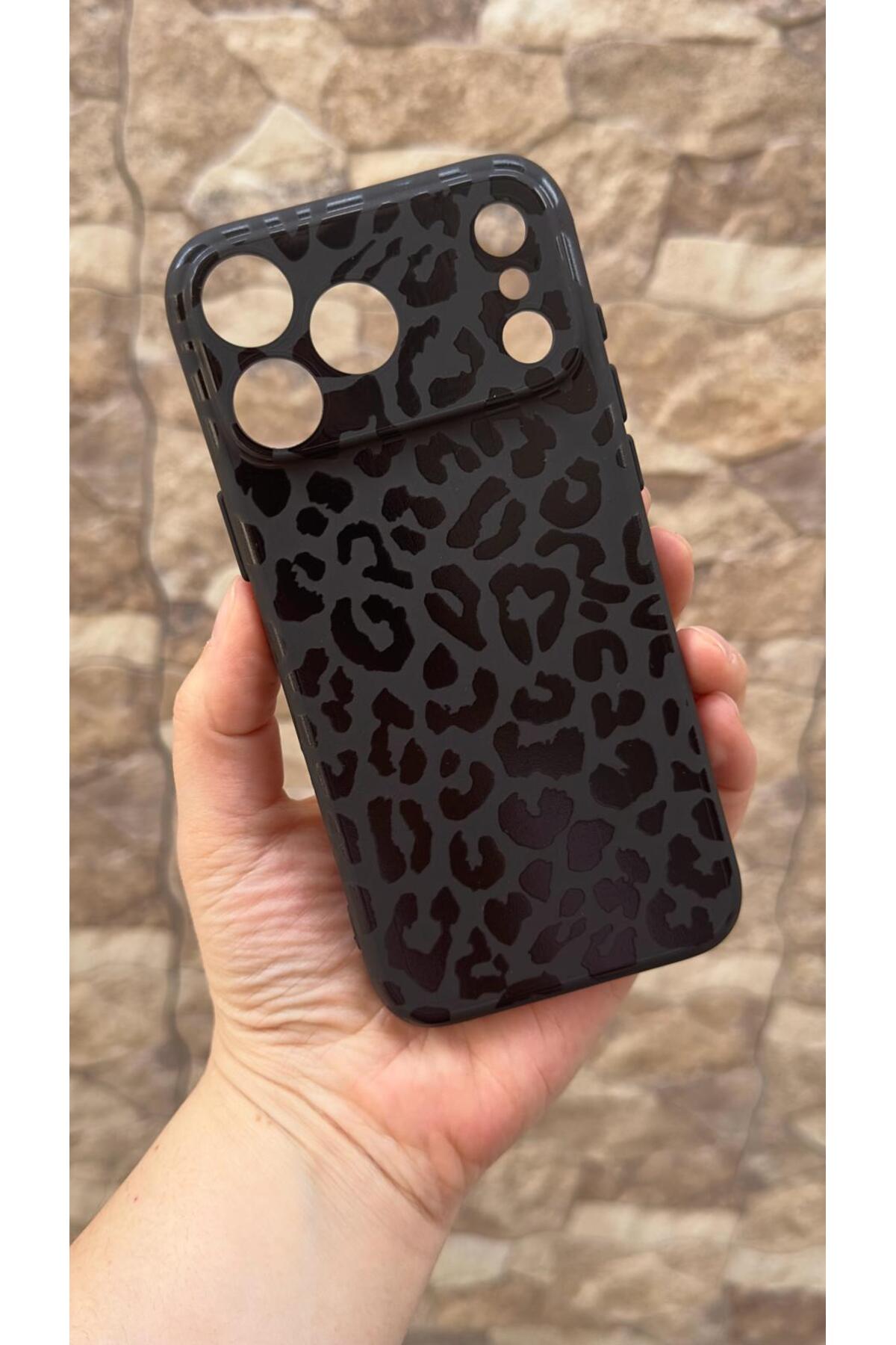 iPhone 17 Pro Max Uyumlu Leopar Desenli Silikon Darbe Emici Klasik Korumalı Rubber Kılıf