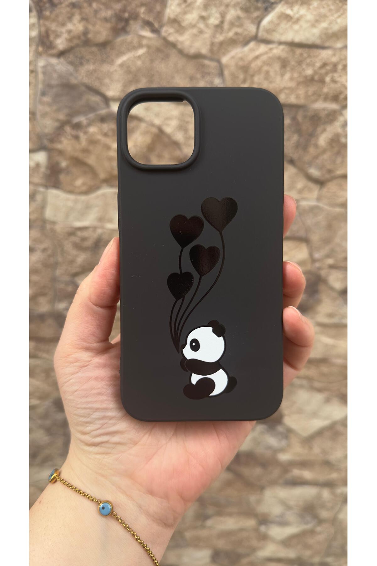 iPhone 14 Plus ve 15 Plus Uyumlu Kalpli Panda Desenli Silikon Darbe Emici Klasik Korumalı Kılıf