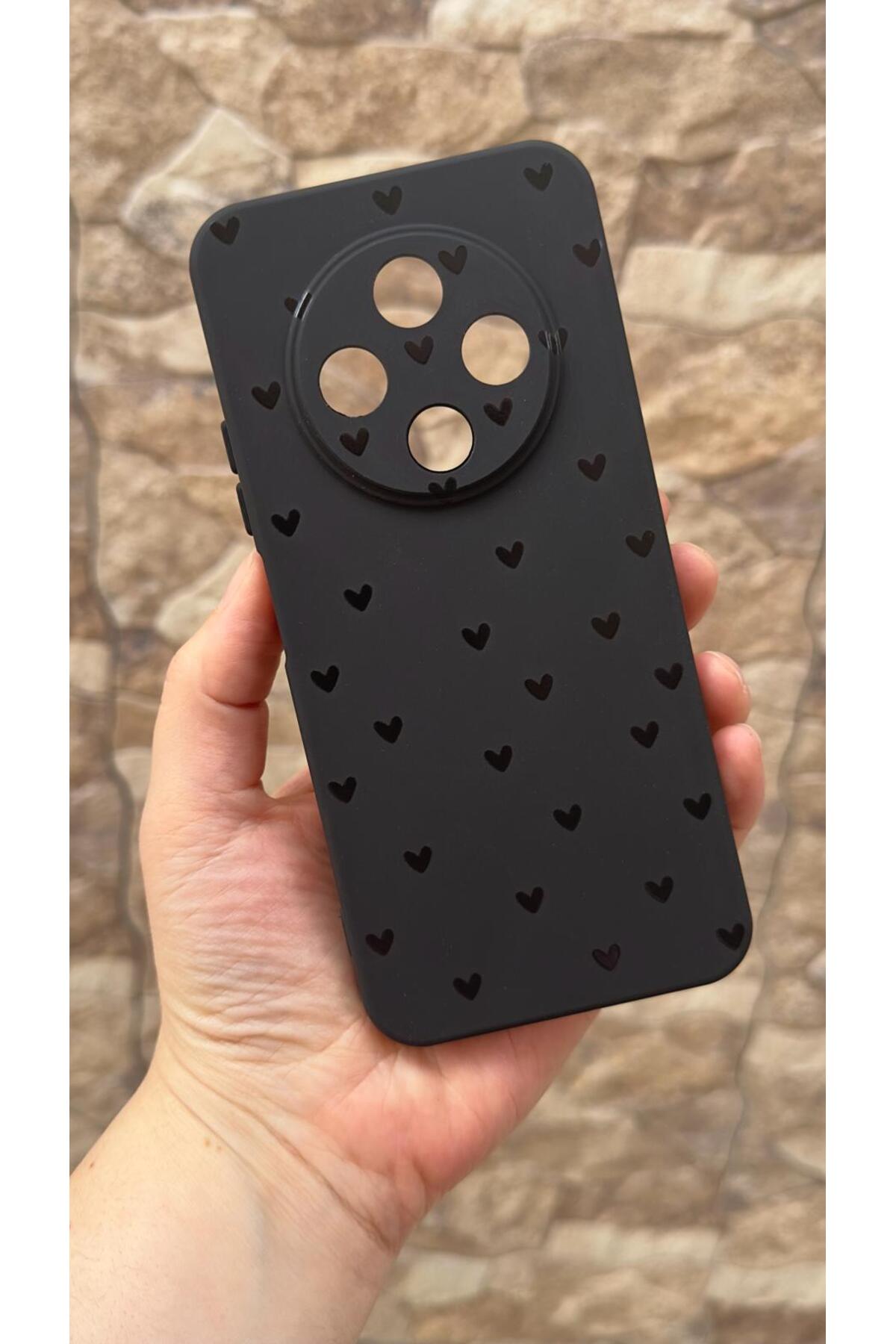 TECNO SPARK 30C Uyumlu Mini Siyah Kalp Desenli Silikon Darbe Emici Klasik Korumalı Rubber Kılıf