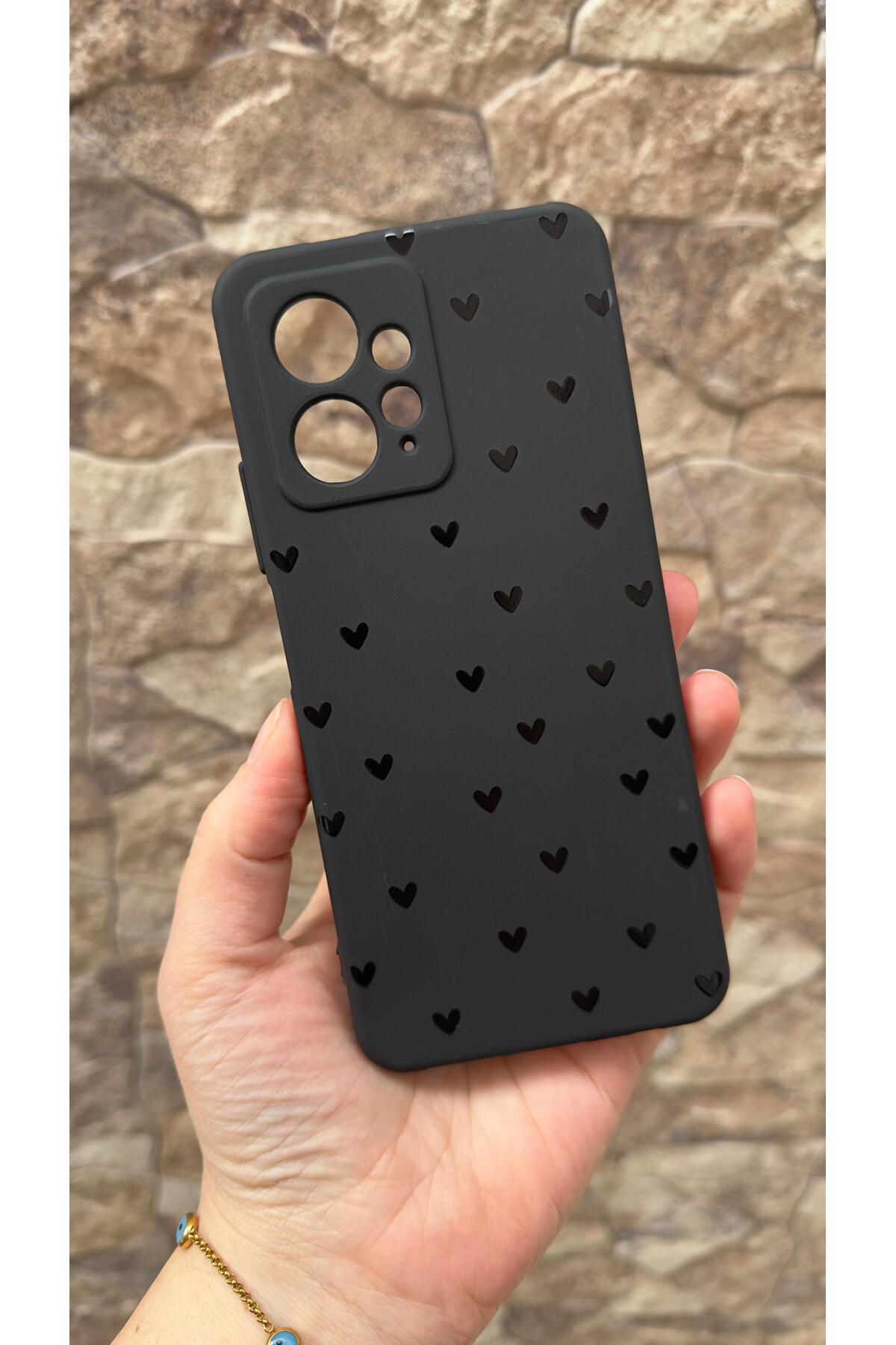 Redmi Note 12 4G Uyumlu Mini Siyah Kalp Desenli Silikon Darbe Emici Klasik Korumalı Rubber Kılıf