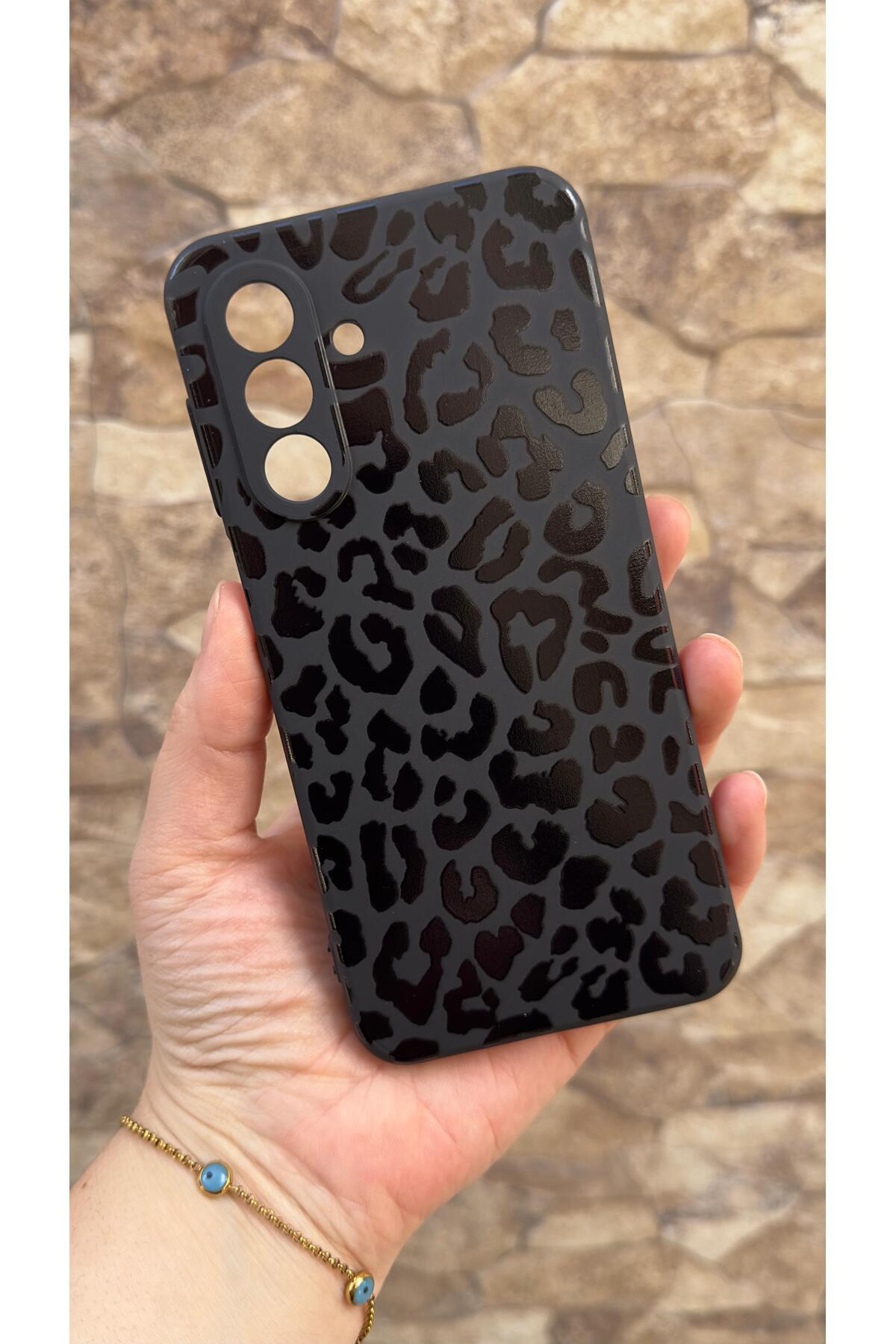 Samsung Galaxy A17 Uyumlu Leopar Desenli Silikon Darbe Emici Klasik Korumalı Rubber Kılıf