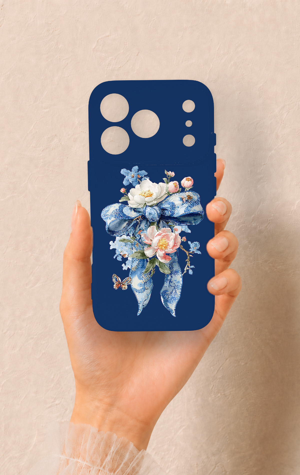 iPhone 17 Pro Uyumlu Mavi Kurdeleli Çiçek Desenli Silikon Kılıf