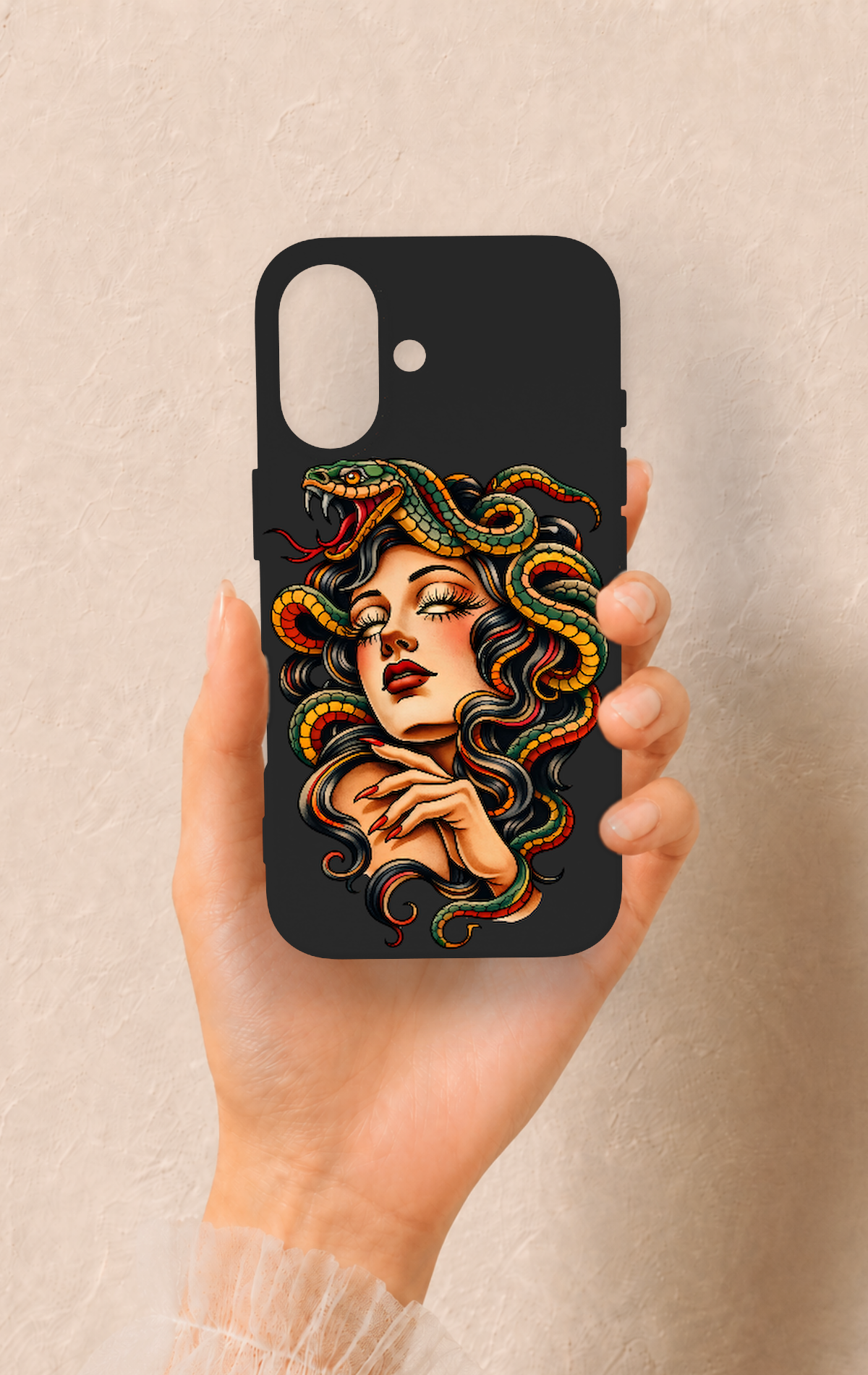 iPhone 16 Uyumlu Medusa Desenli Silikon Kılıf