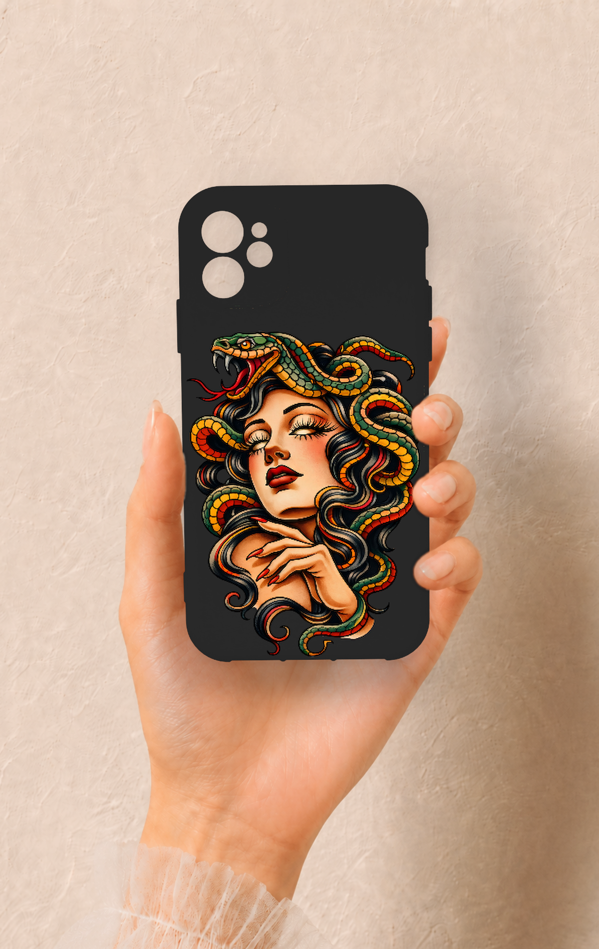 iPhone 11 Uyumlu Medusa Desenli Silikon Kılıf
