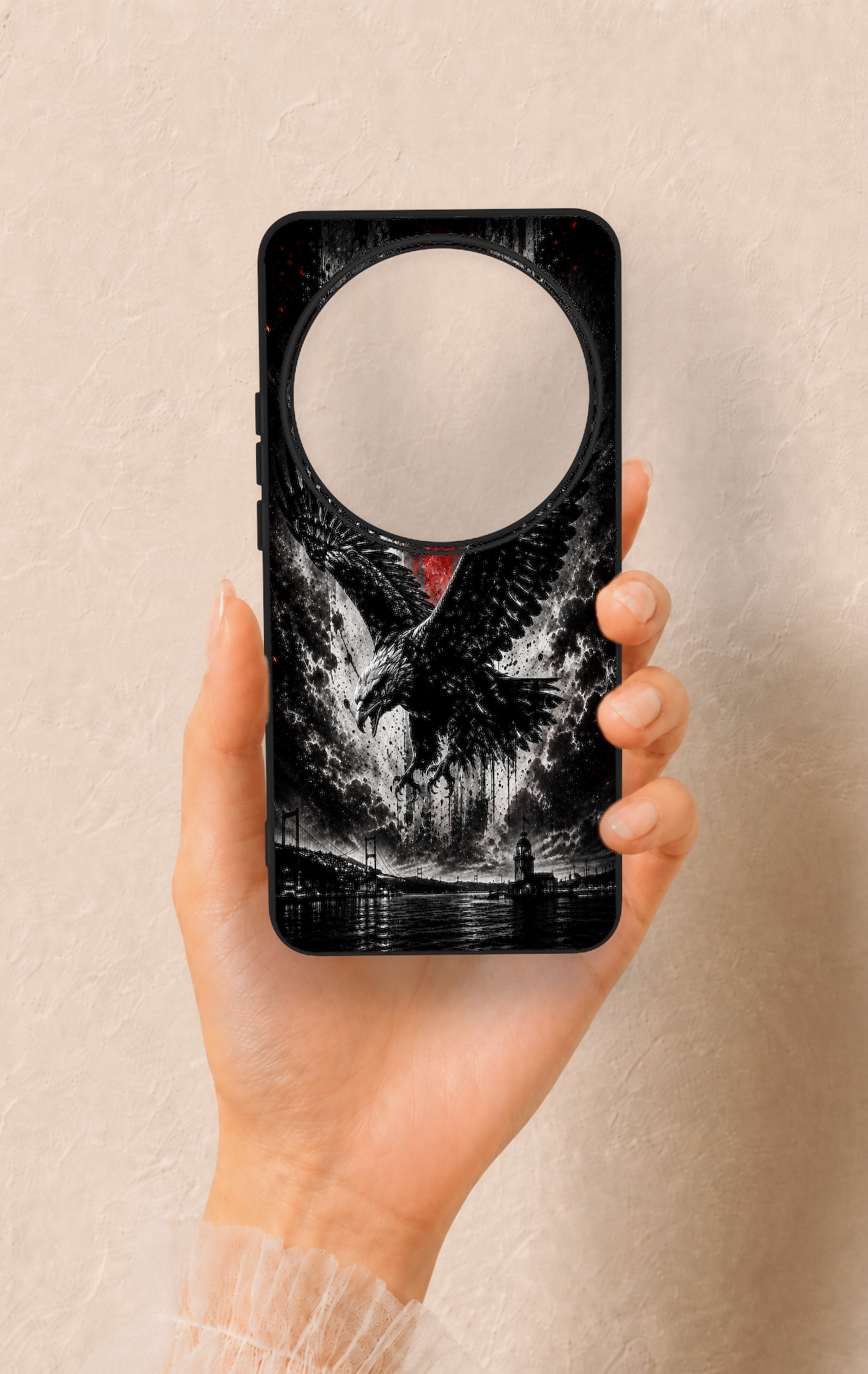Xiaomi Mi 15 Ultra Uyumlu Kara Kartal Desenli Silikon Kılıf