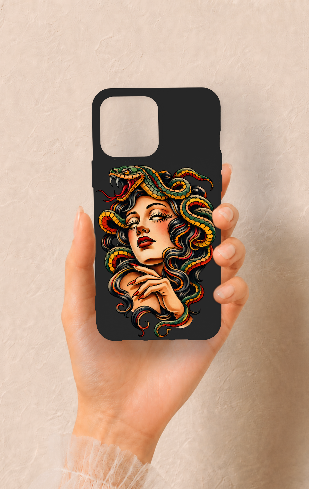 iPhone 13 Pro Max Uyumlu Medusa Desenli Silikon Kılıf
