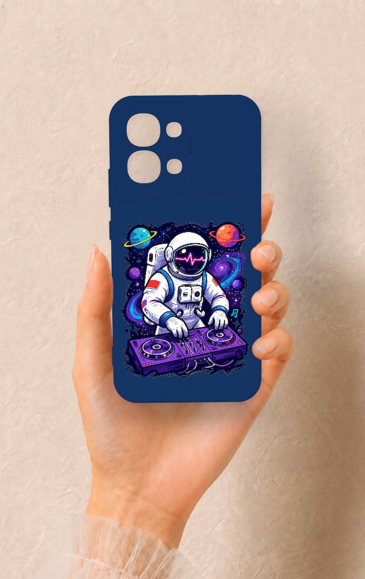 Oppo A6 Pro Uyumlu Astronot DJ Desenli Silikon Kılıf