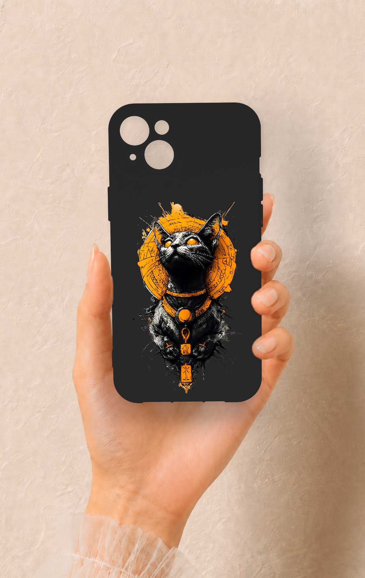iPhone 14 Plus/15 Plus Uyumlu Mısırlı Kedi Tanrısı Desenli Silikon Kılıf