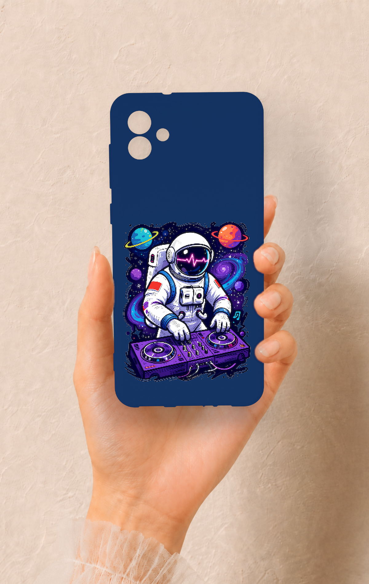 Samsung A04 Uyumlu Astronot DJ Desenli Silikon Kılıf