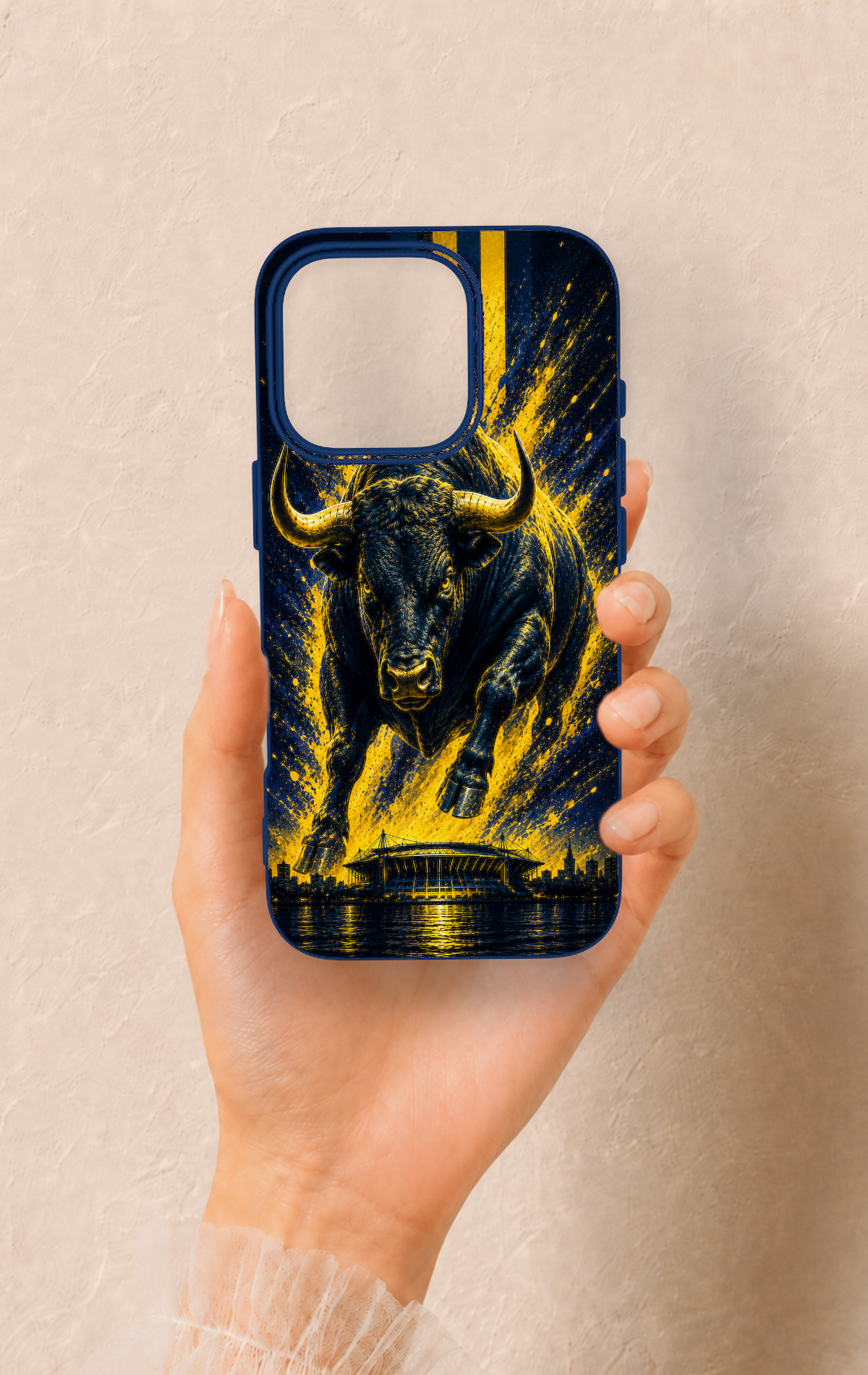 iPhone 16 Pro Uyumlu Kadiköy Boğası Desenli Silikon Kılıf