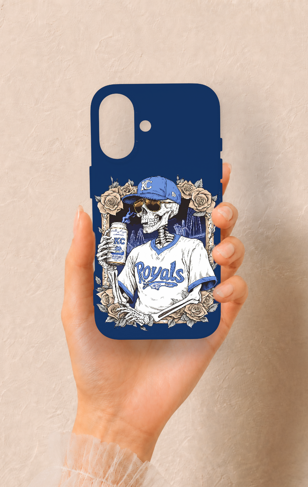 iPhone 16 Uyumlu Royals Desenli Silikon Kılıf