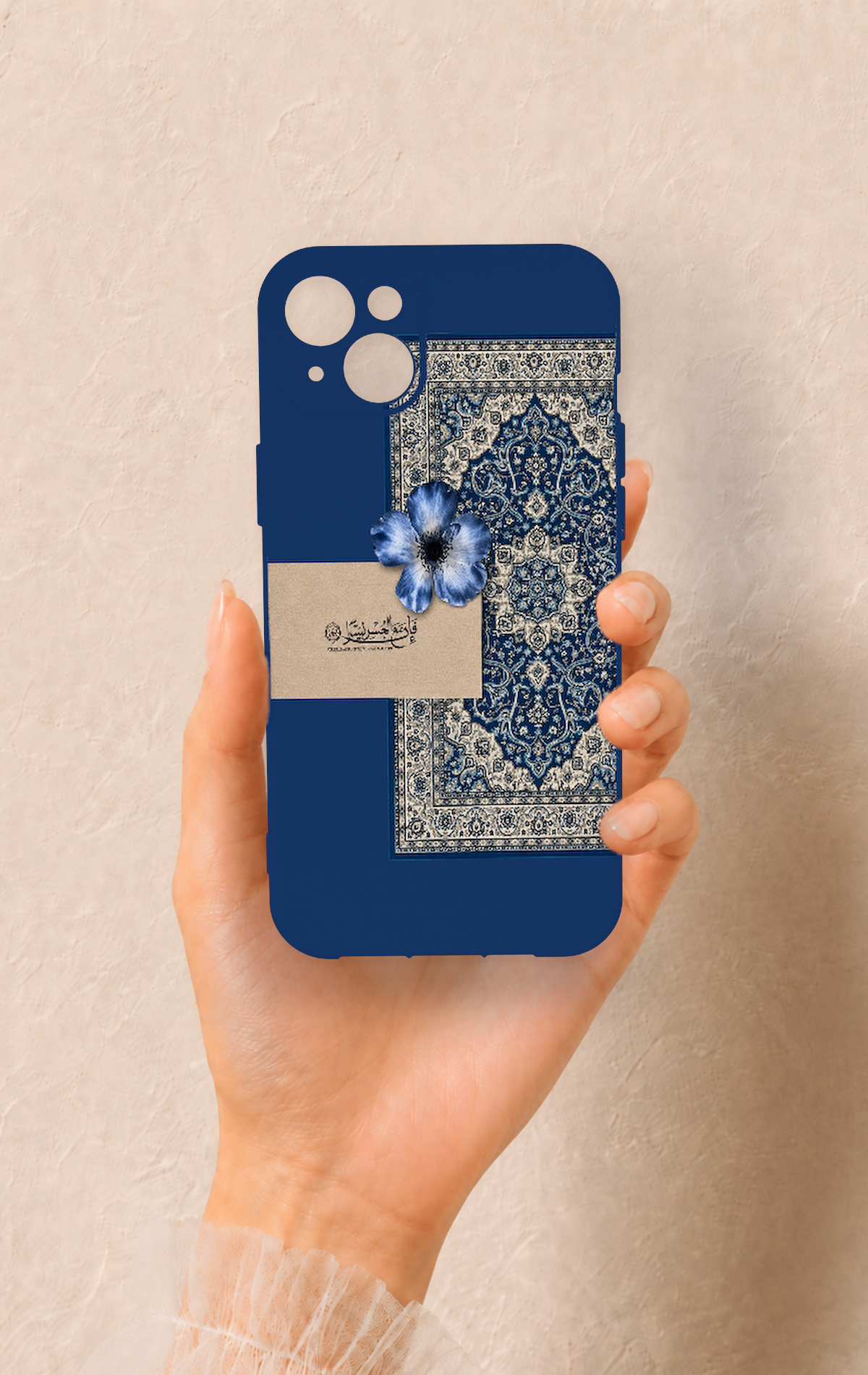 iPhone 14 Plus/15 Plus Uyumlu Mavi Etnik Halı Desenli Silikon Kılıf